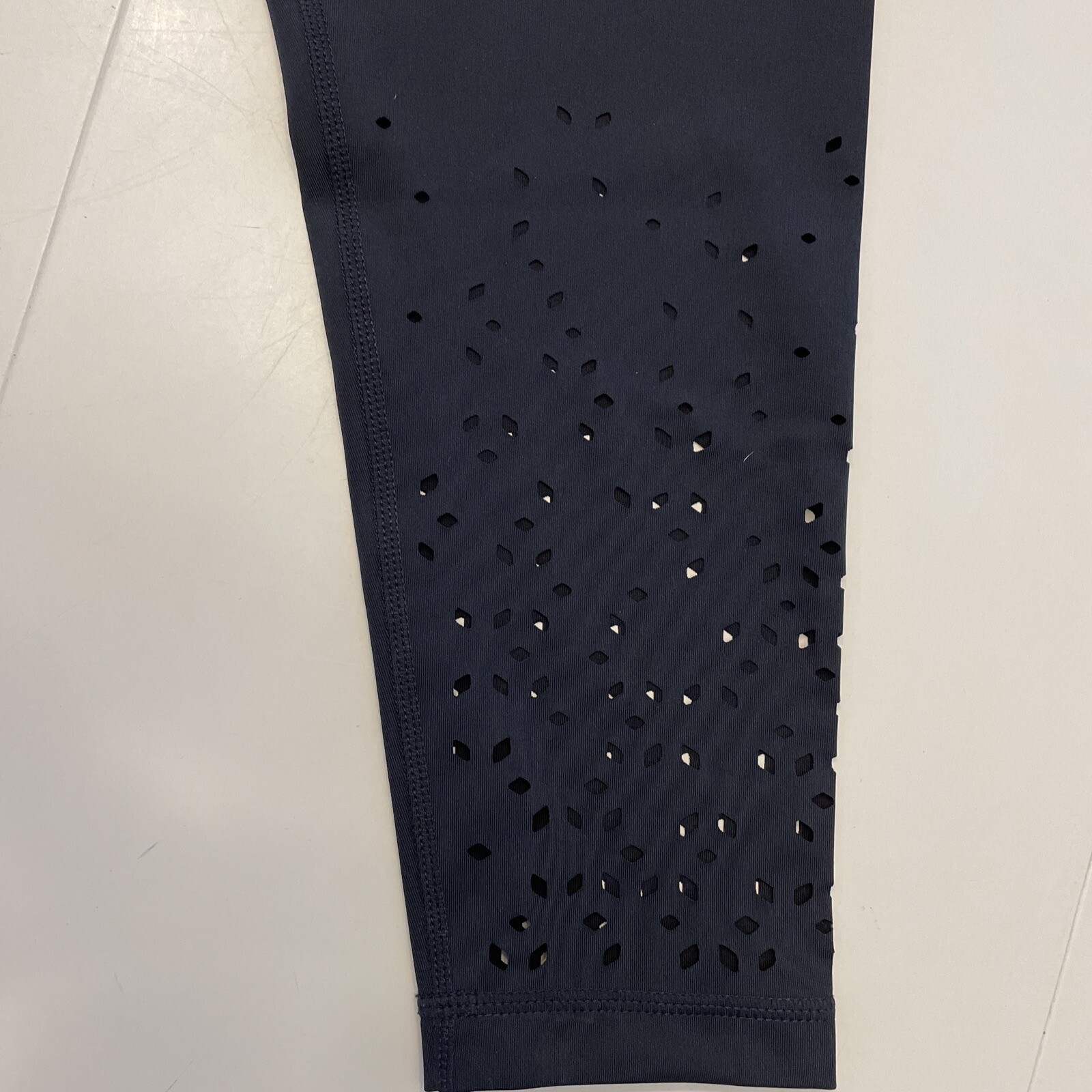 NWT ZELLA / NORDSTROM High Waist Geo Laser Midi Black leggings, size 1X