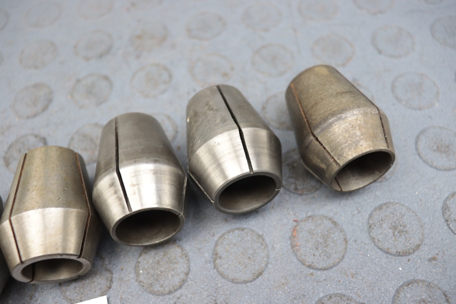 UNIVERSAL ENGINEERING DOUBLE TAPER ZZ COLLET LOC7832