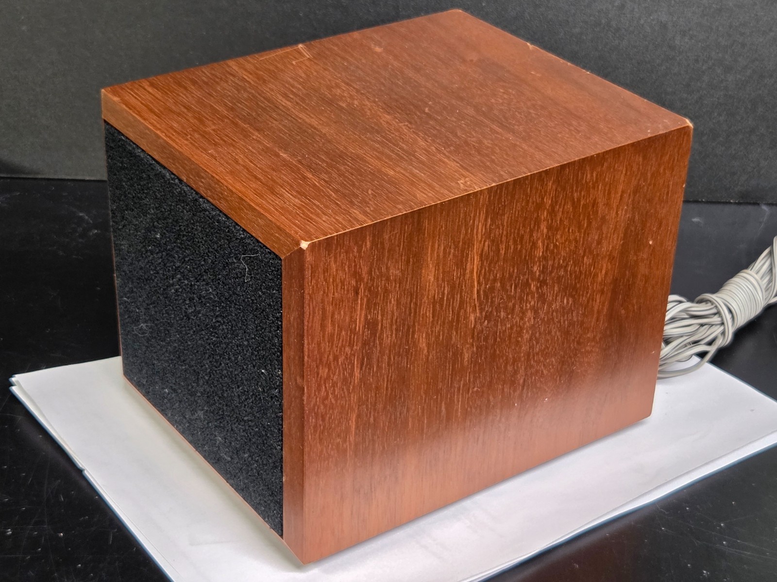 KLH Model 200 AM FM Clock Radio Auxiliary Remote Speaker ONLY VTG Nice Shape