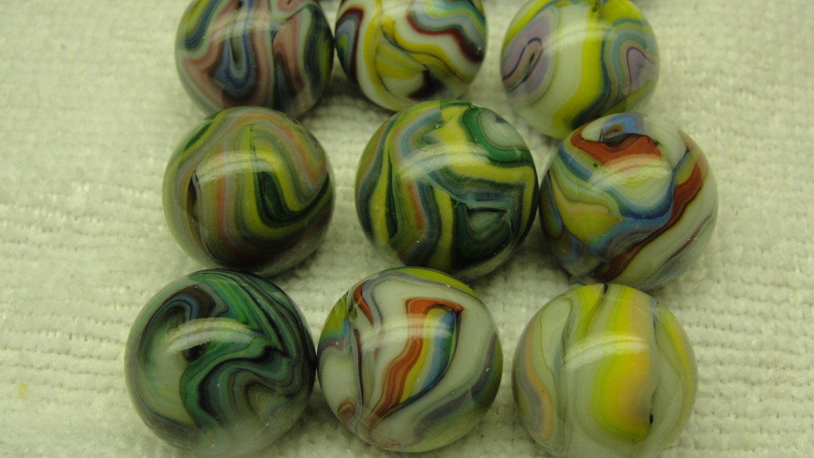 Wood box w Dave McCullough signature marbles Jabo Joker Experimentals w/ 2 dz UV