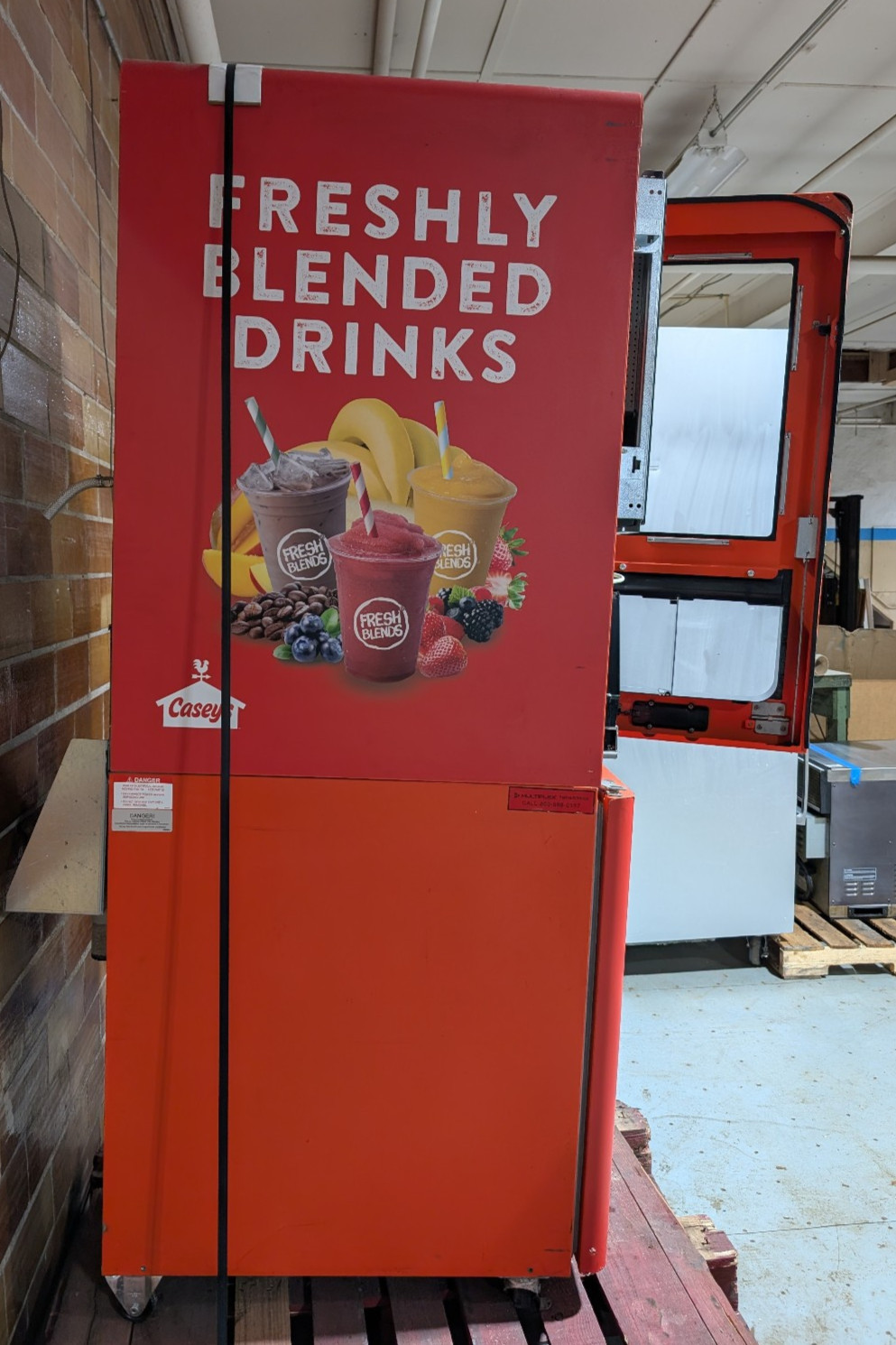 Multiplex Fresh Blends Self Serve Blended Beverage Machine, 45 / hr, Icemaker
