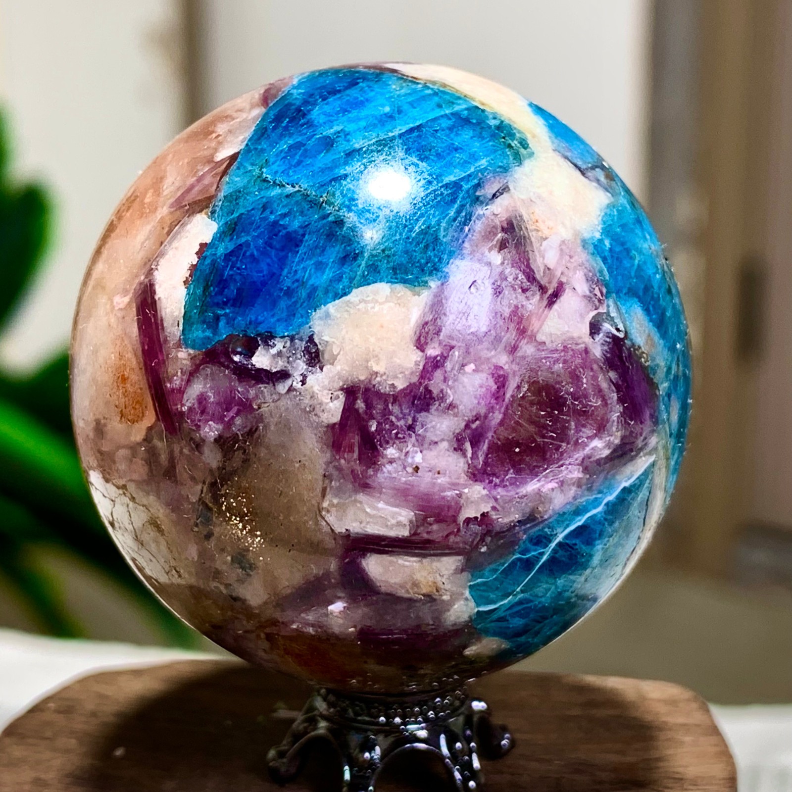114G Natural Blue Aptite +Sun Stone purple lepidolite Sphere mineral sample