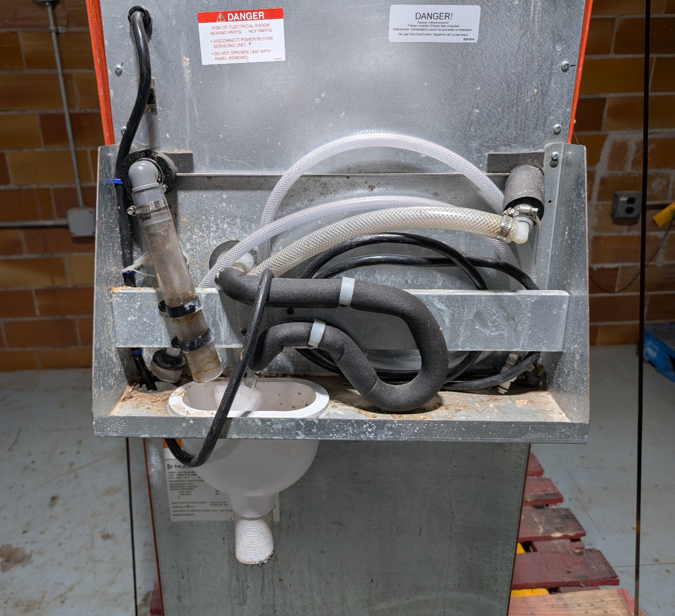 Multiplex Fresh Blends Self Serve Blended Beverage Machine, 45 / hr, Icemaker