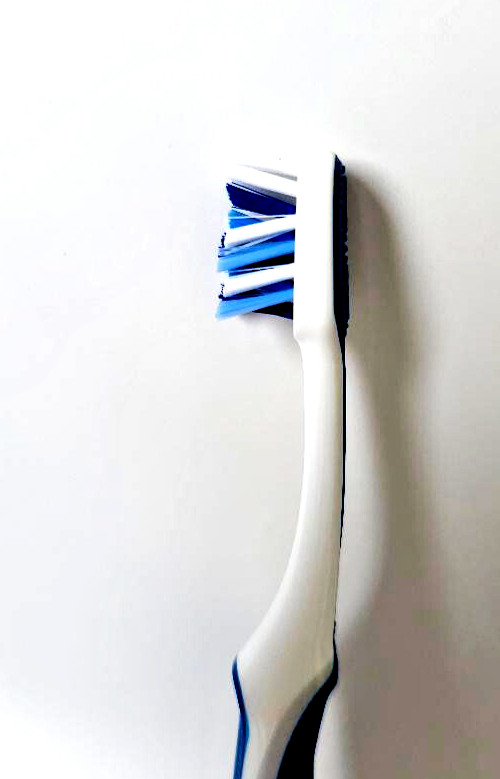 12-PACK Oral-B CrossAction Compact Head Soft Toothbrushes BEST PRICE ONLINE!!