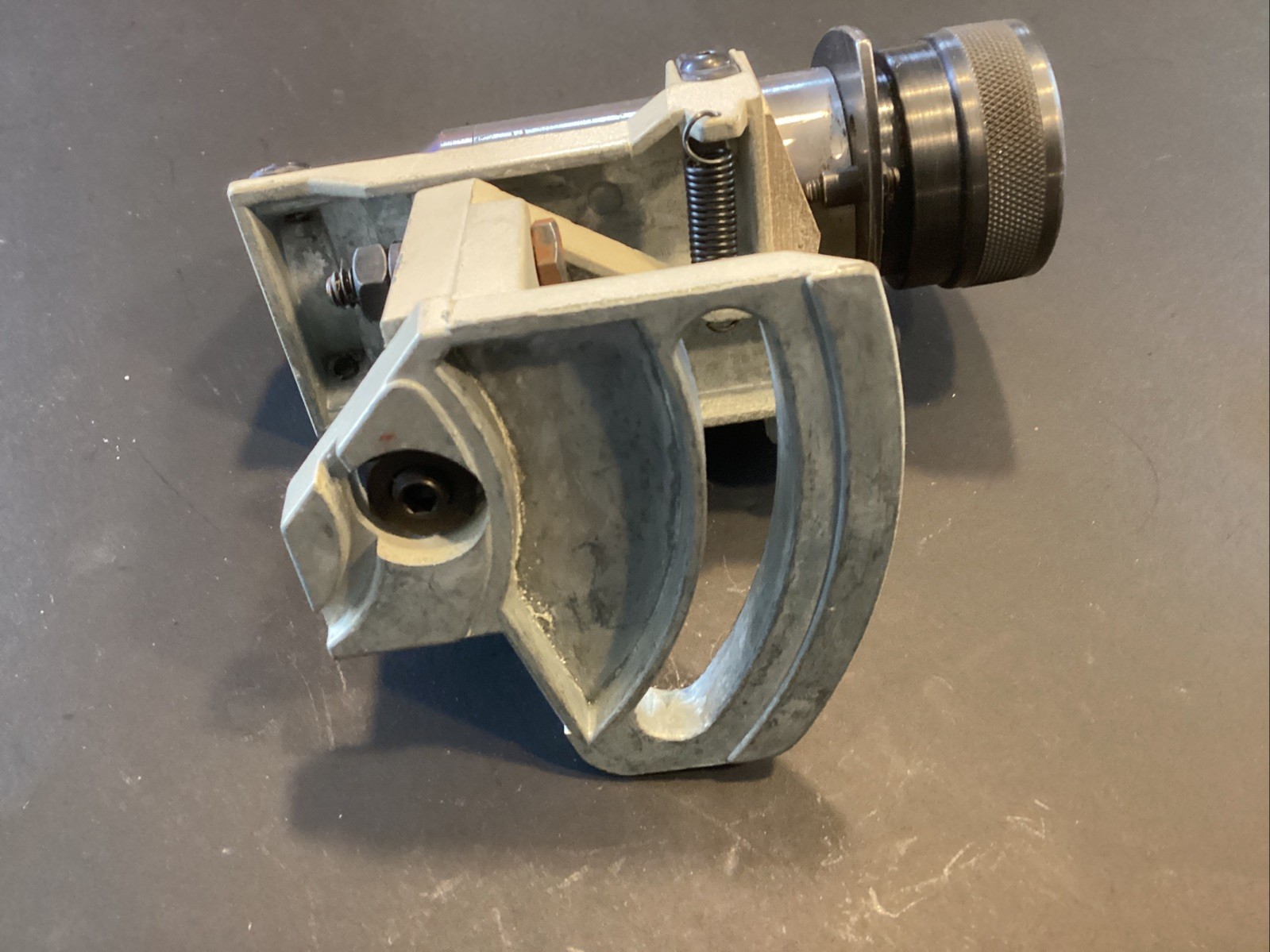 DAREX FIXTURE ATTACHMENT FOR DAREX DRILL GRINDER SHARPENER W/ COLLET LH