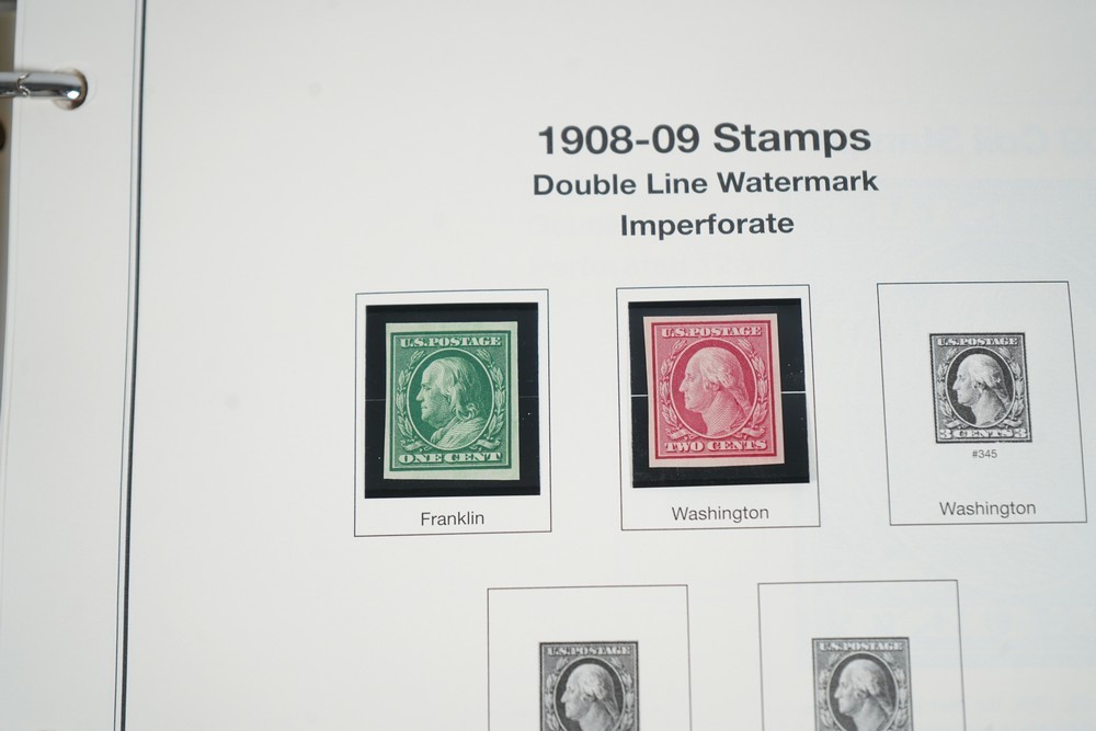 US 1890s-1980s COLLECTION OF 650+ STAMPS MINT & USED STORED IN MYSTIC ALBUM