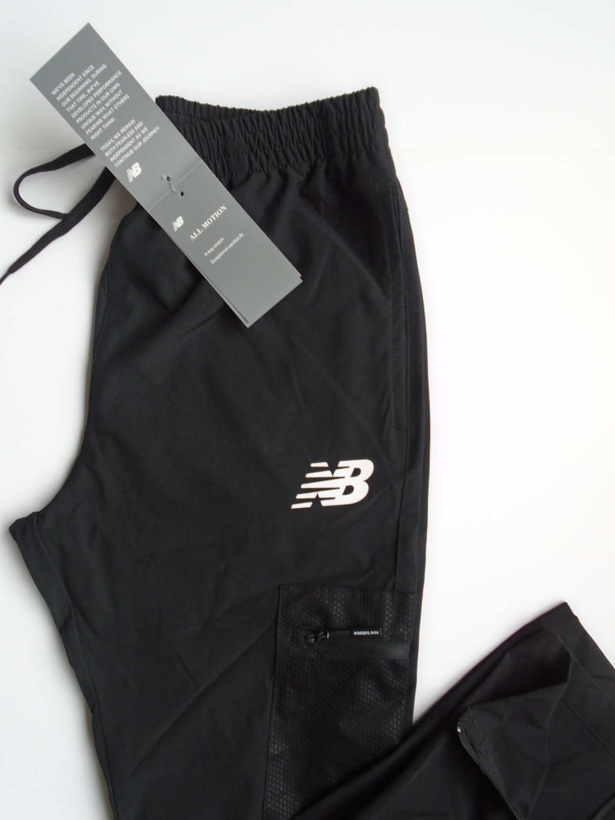 NEW BALANCE All Motion JOGGERS Mens Running Pants Black Cargo Pkt. Size S,M,L,XL