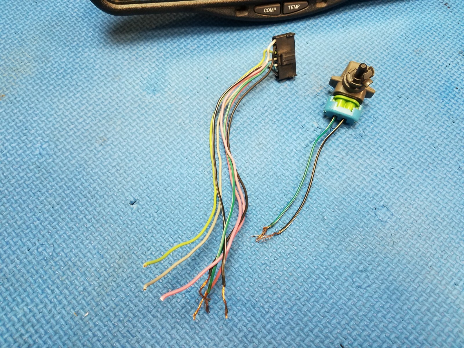 99-02 Silverado Sierra Tahoe Yukon SUBURBAN Rear View Mirror COMPASS TEMP SENSOR