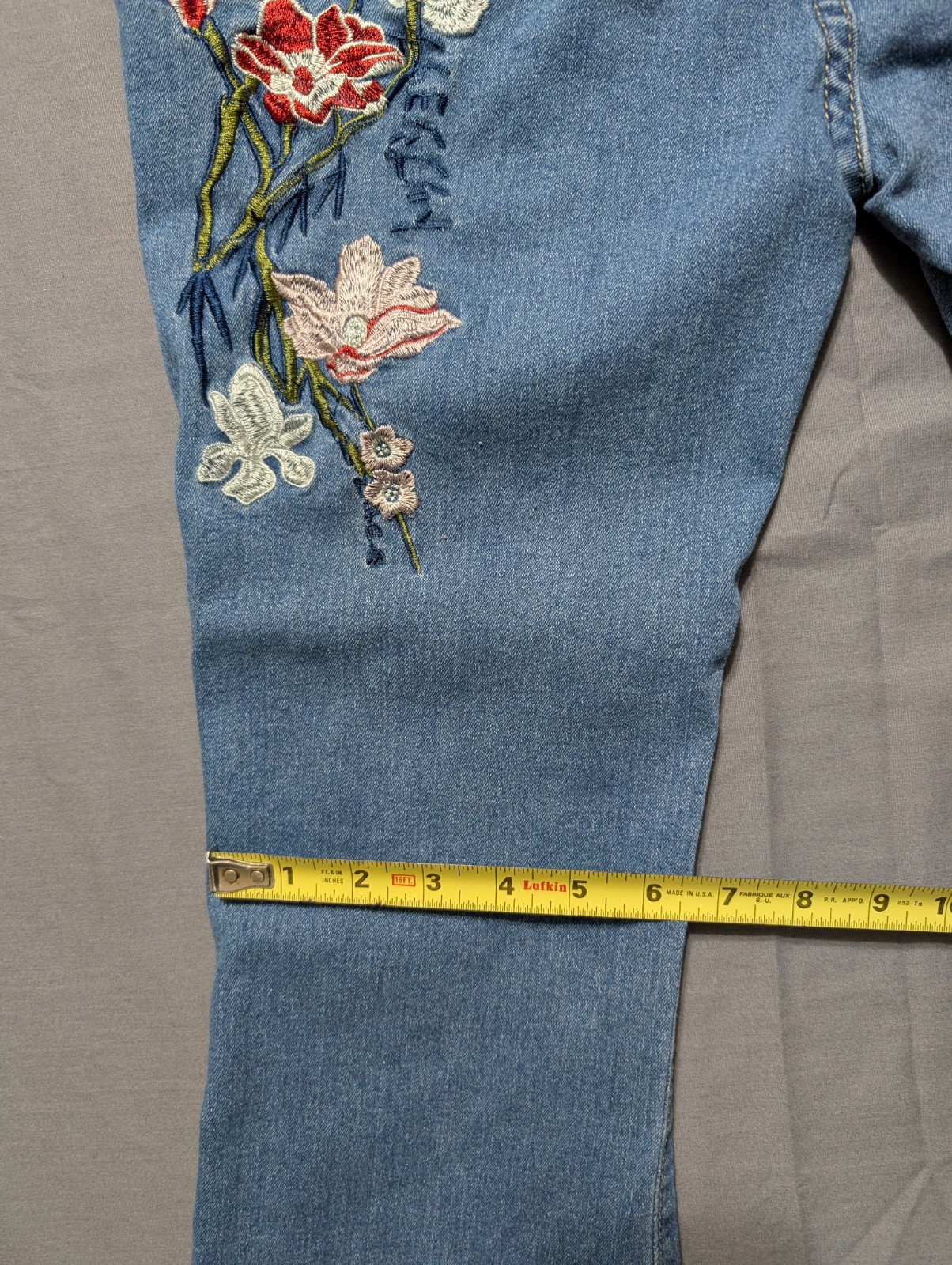 High Rise Flare Jeans with Floral Embroidery - Women’s Large - Y2K Stretch Denim