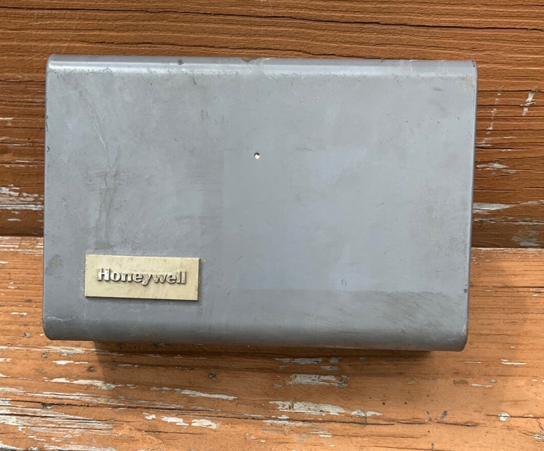Used Honeywell Aquastat Cover