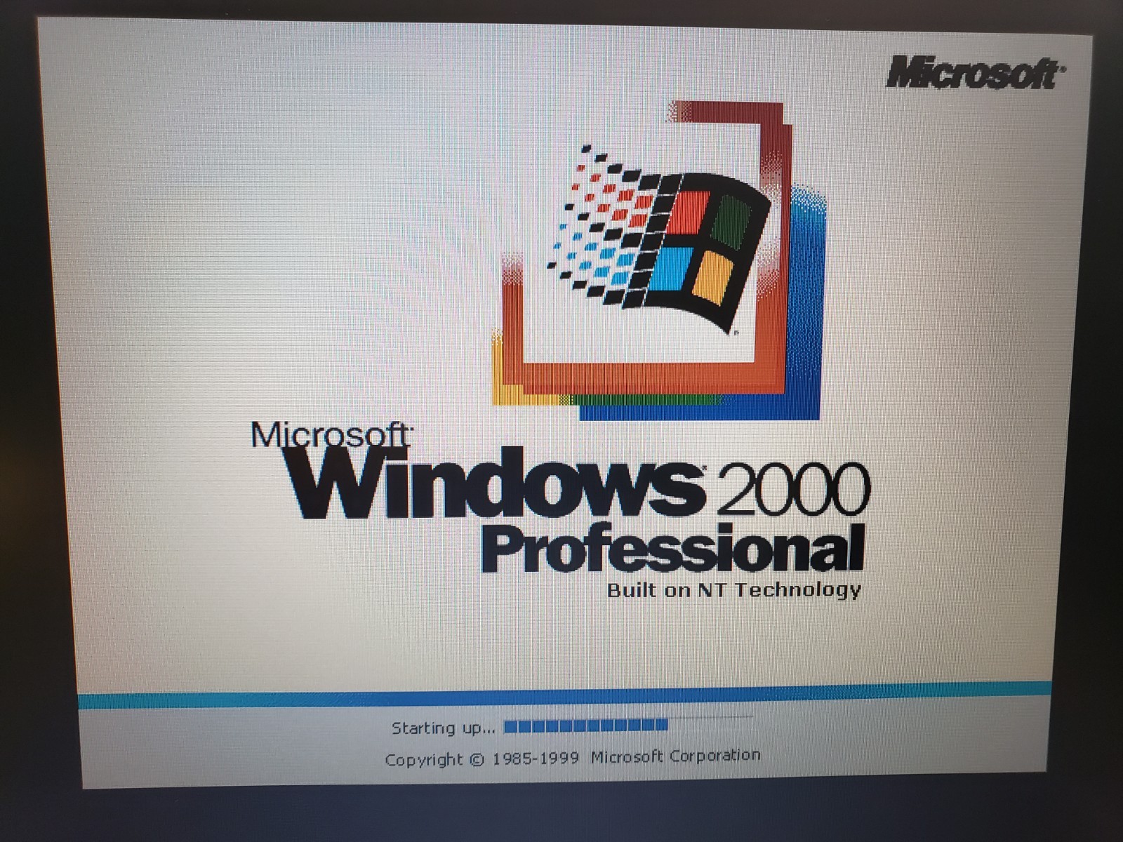 Vintage Dell Latitude C640 Laptop Windows 2000 PIV 2.0 GHz. Serial 30GB 512MB