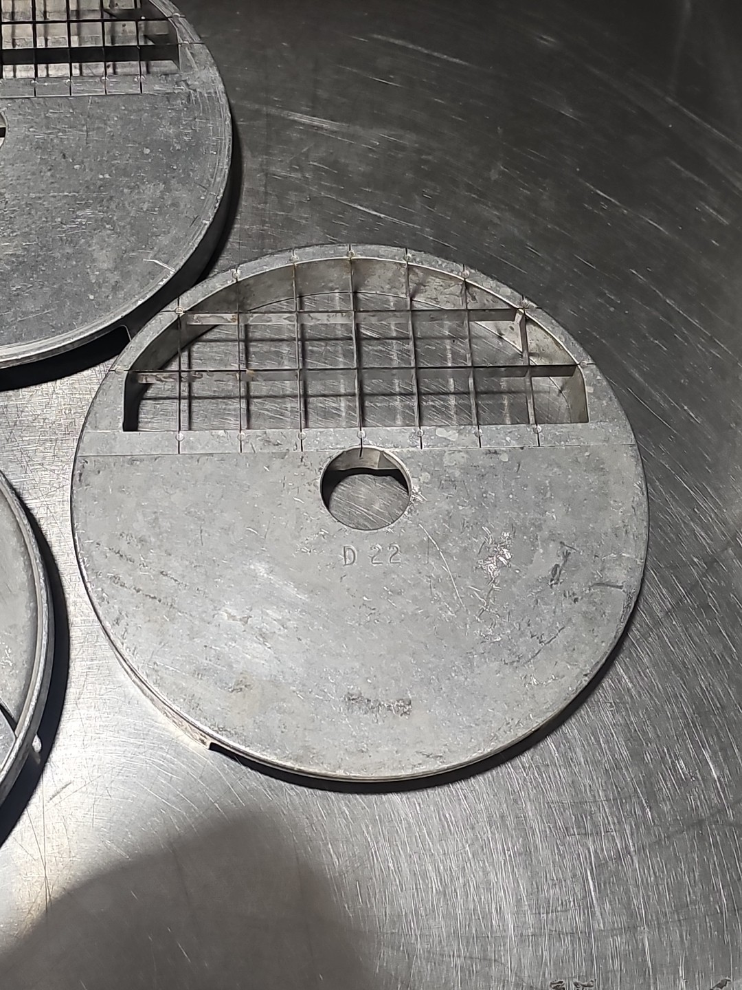 Mannhart MV 80 Commercial Food Processor With 6 pc Disc Attachment Set