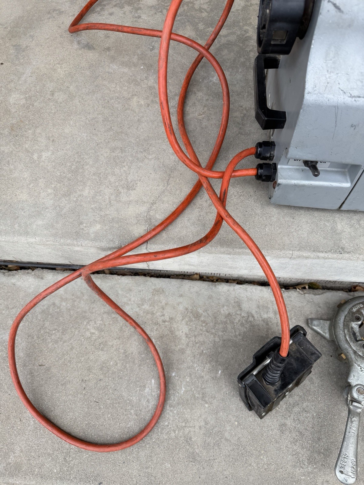 RIDGID 1210 PIPE THREADING MACHINE 110V WITH POWER CORD PEDAL ETC WORKS (READ)