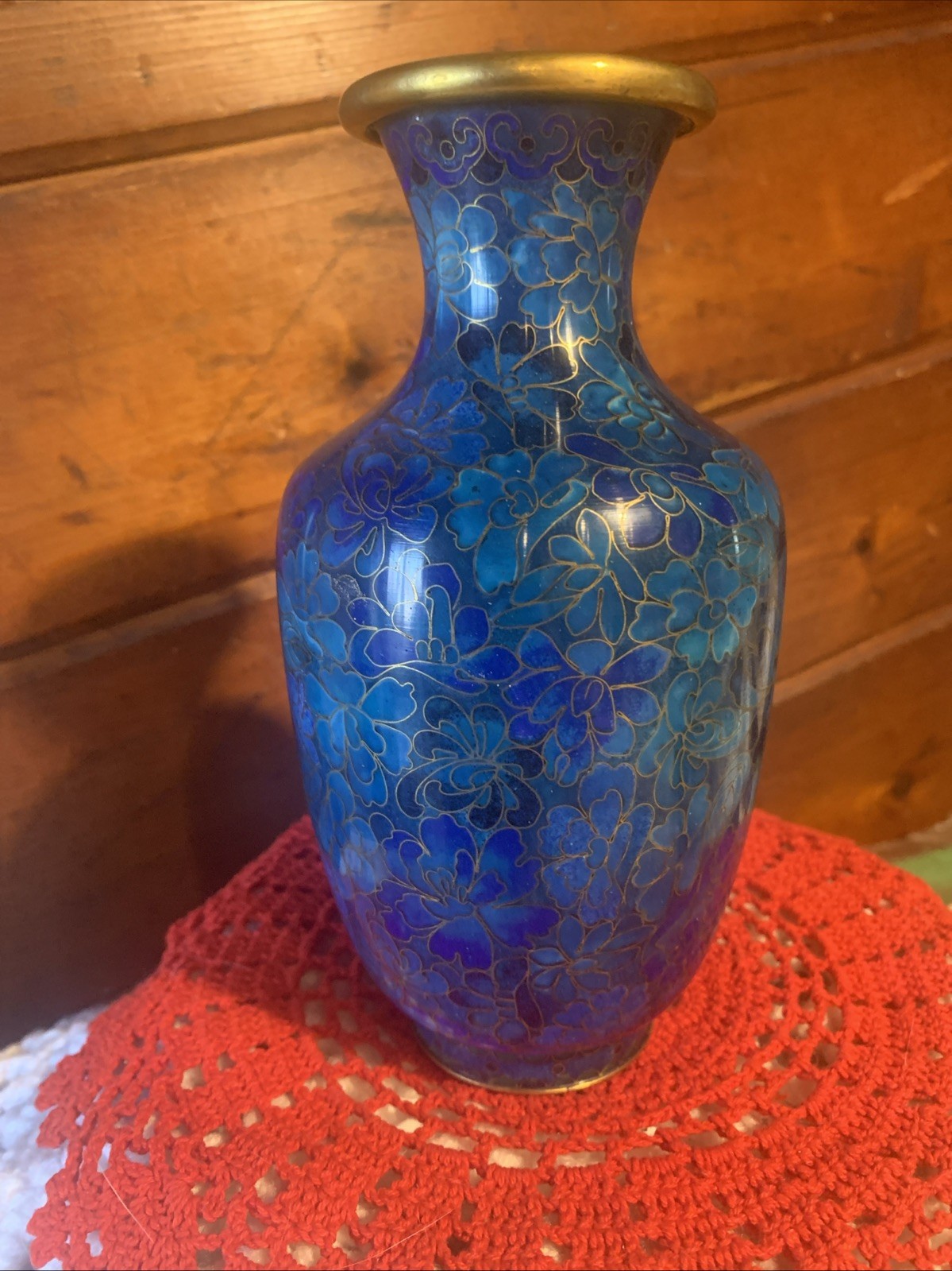 Vintage Chinese Cloisonné Enamel Blue Floral Vase With Gold Gilt 7.25 Tall