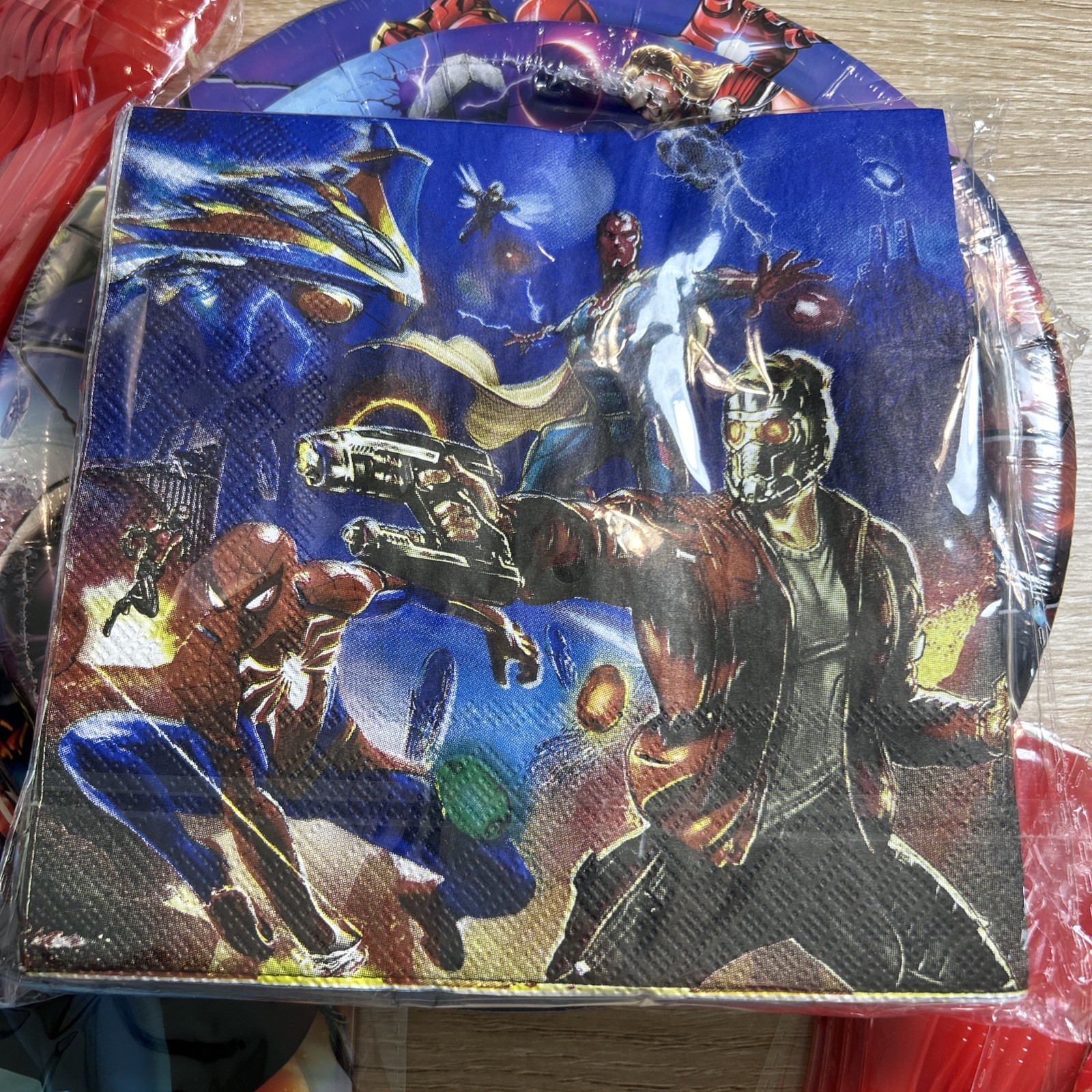 NEW MARVEL SUPER HERO Party Supplies 10pack Plates Napkins Cups & More Avengers