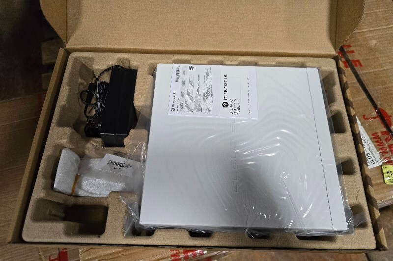 CRS310-8G+2S+IN: New Mikrotik 8-Ports Rack Mountable Ethernet SFP Switch