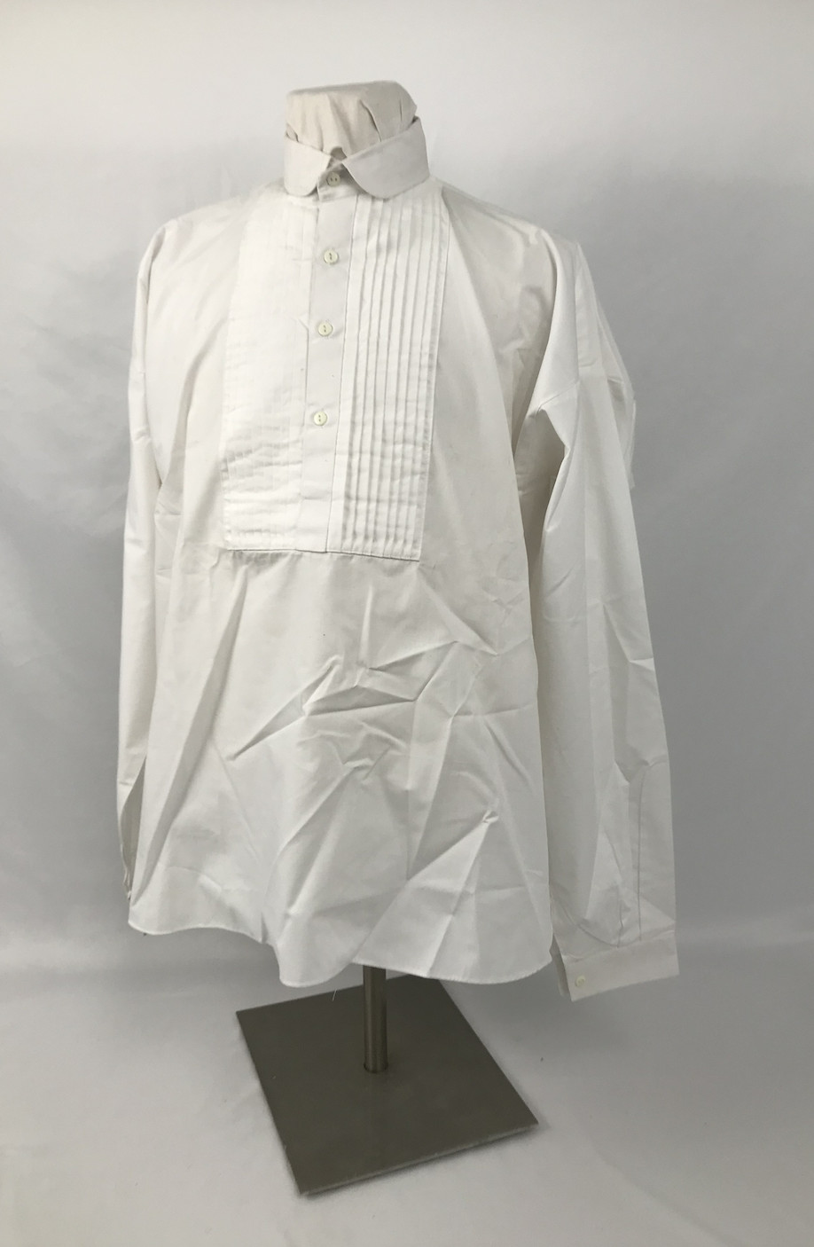 White Shirt with Pleated Front Size Medium