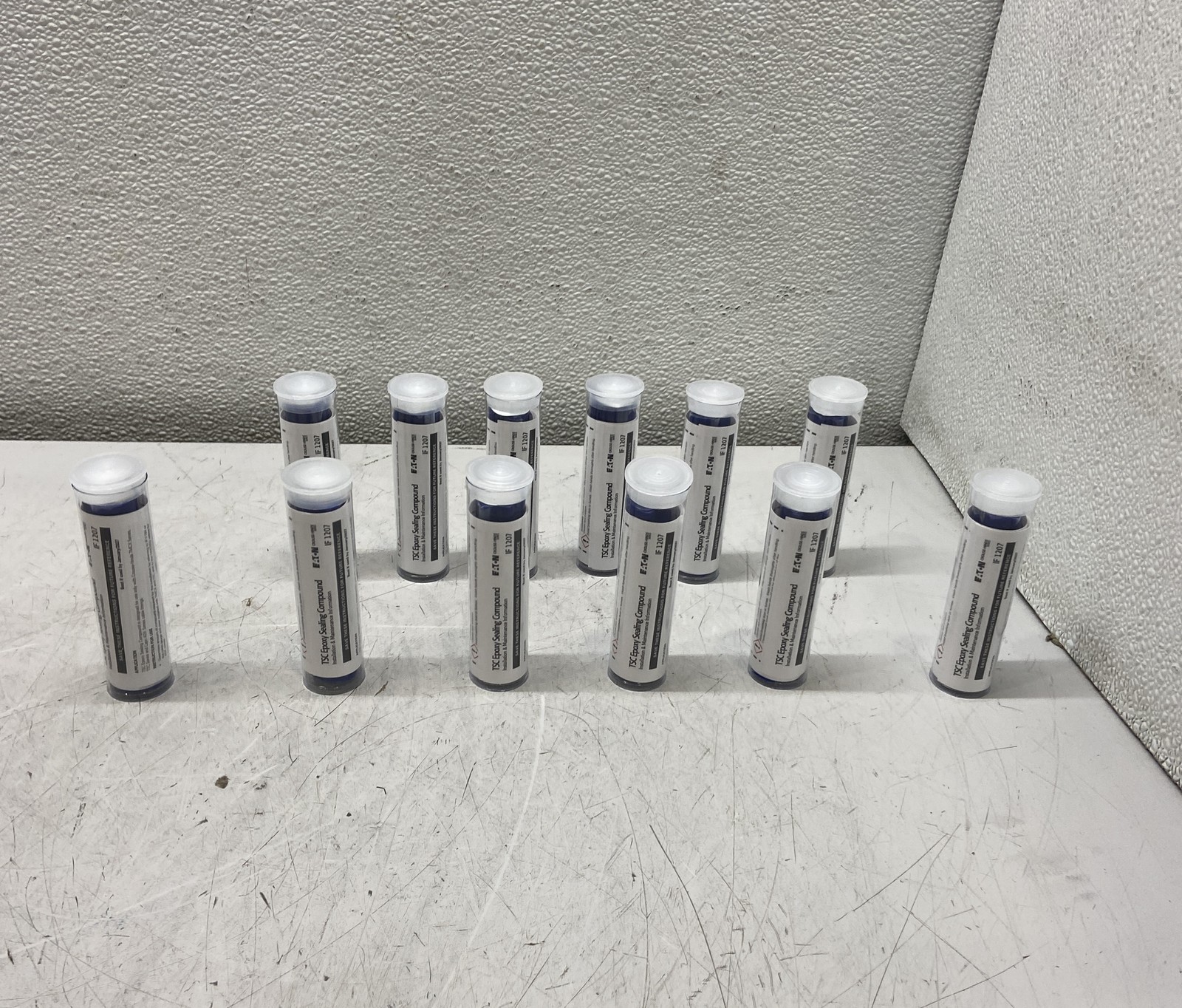 Crouse Hinds TSC1 Fittings (12) 2 Oz Tube Epoxy Seal Compound A6121461