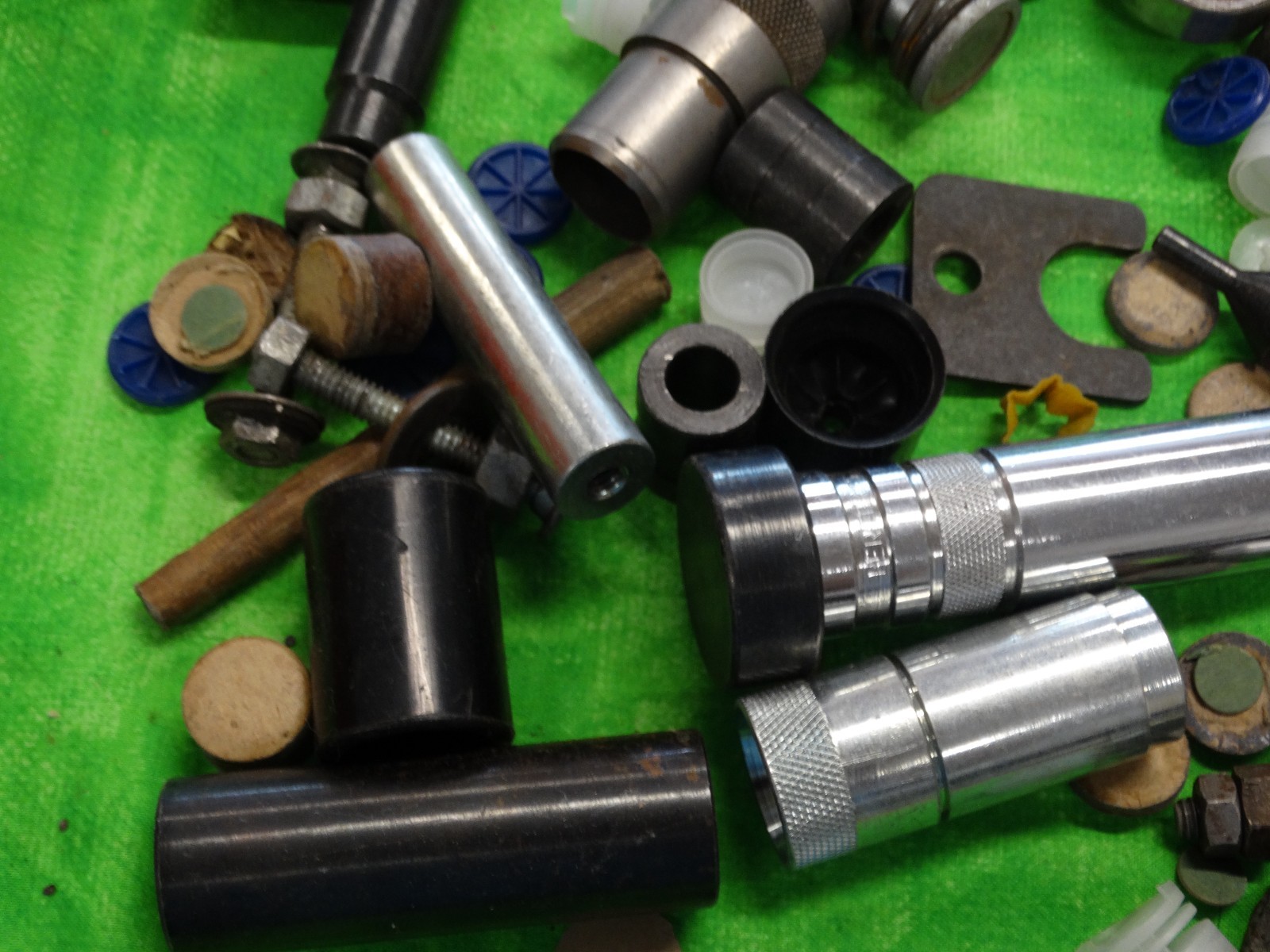 Lot Vintage Shotshell Reloading Misc Tool Parts Pieces AS-IS 40+ Items Package