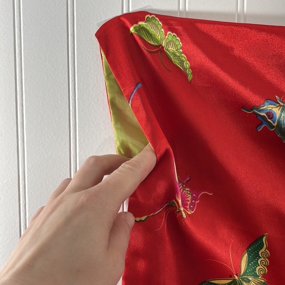 Red Satin Butterfly Japanese Style Kimono Jacket Womens Medium Gold Lining