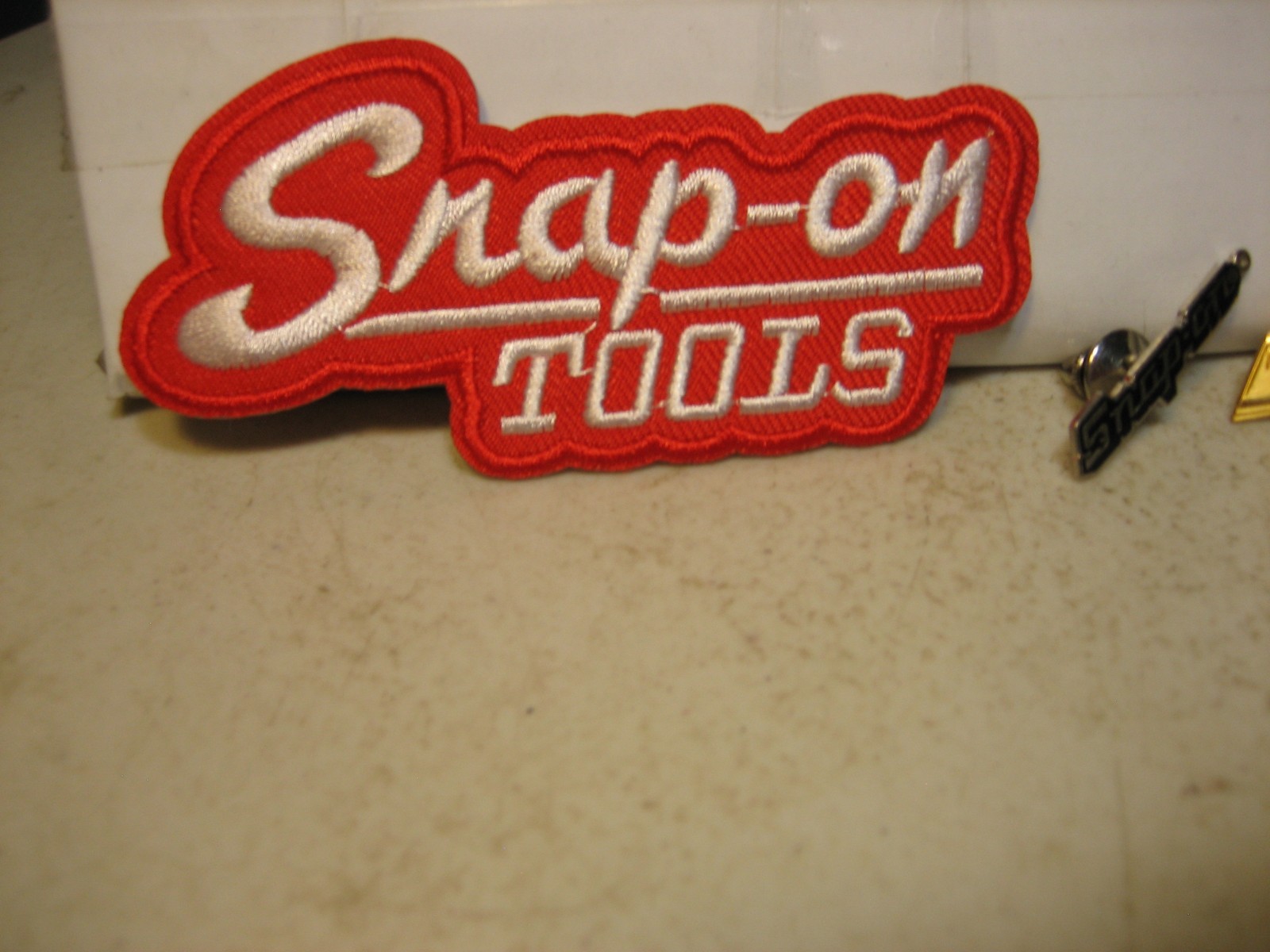 SNAP-ON LOGOS/PINS (4 PIECES) NEW