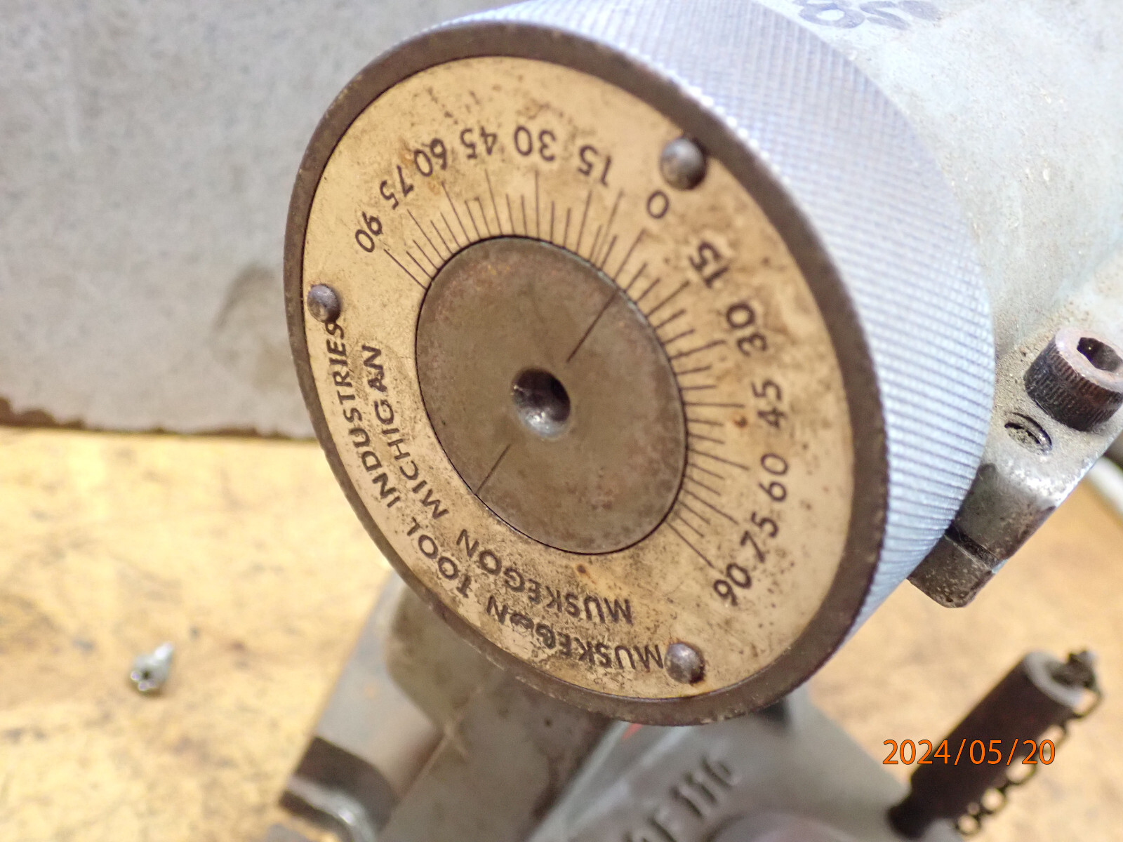 MUSKEGON TOOL INDUSTRIES CF-110 UNIVERSAL GRINDING FIXTURE FOR SPADE DRILL BITS