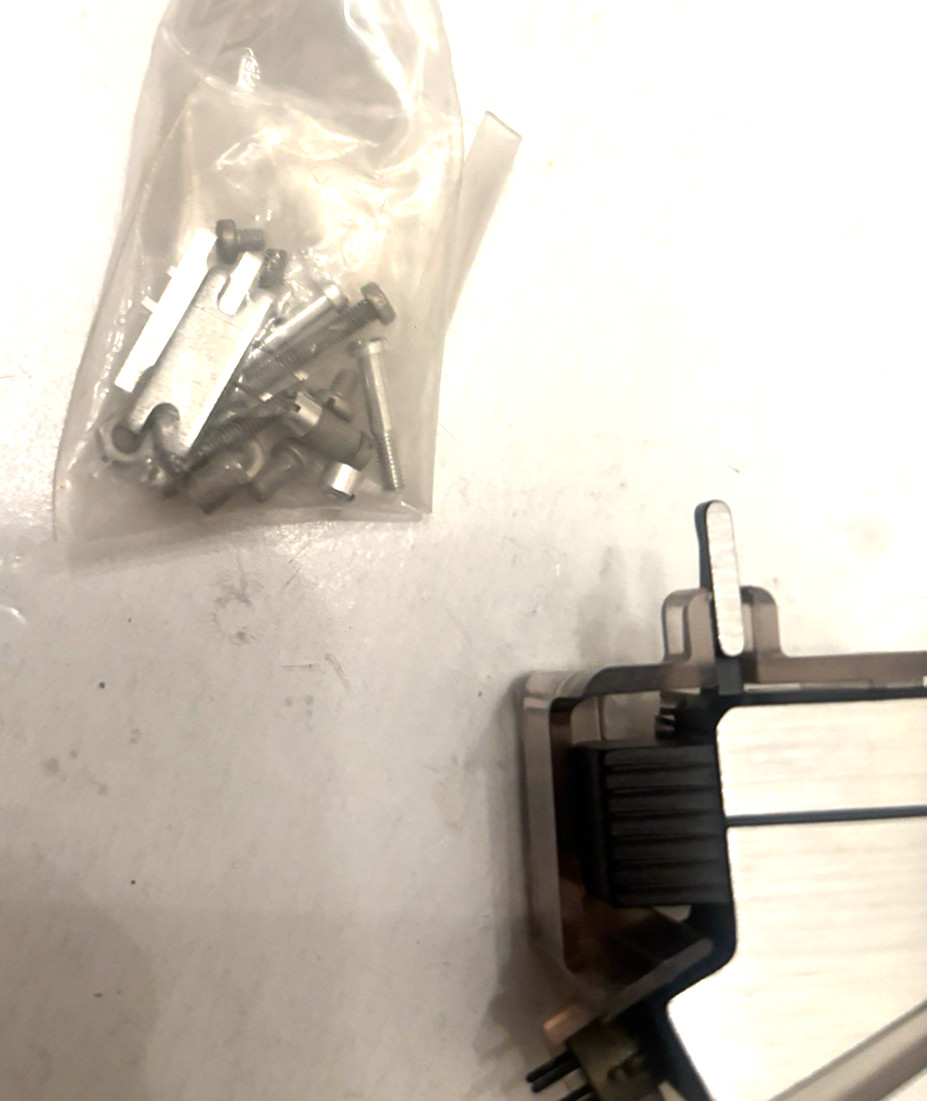 VTG PHILIPS TURNTABLE HEADSHELL NOS - FOR 677 777 877 ? 4822 402 60627 **