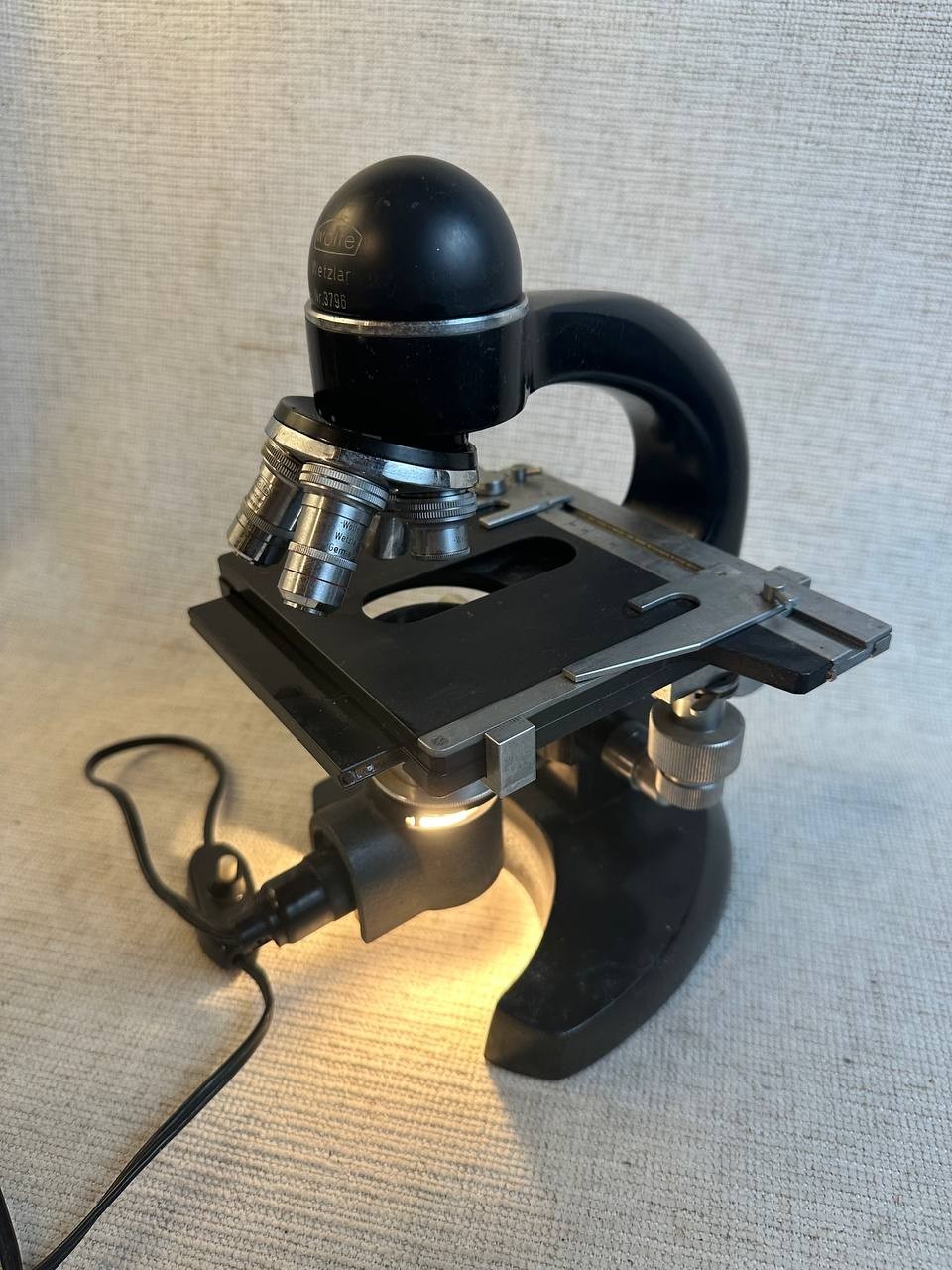 Vintage Wolfe Wetzlar Germany Microscope Carolina Biological 032-1 171