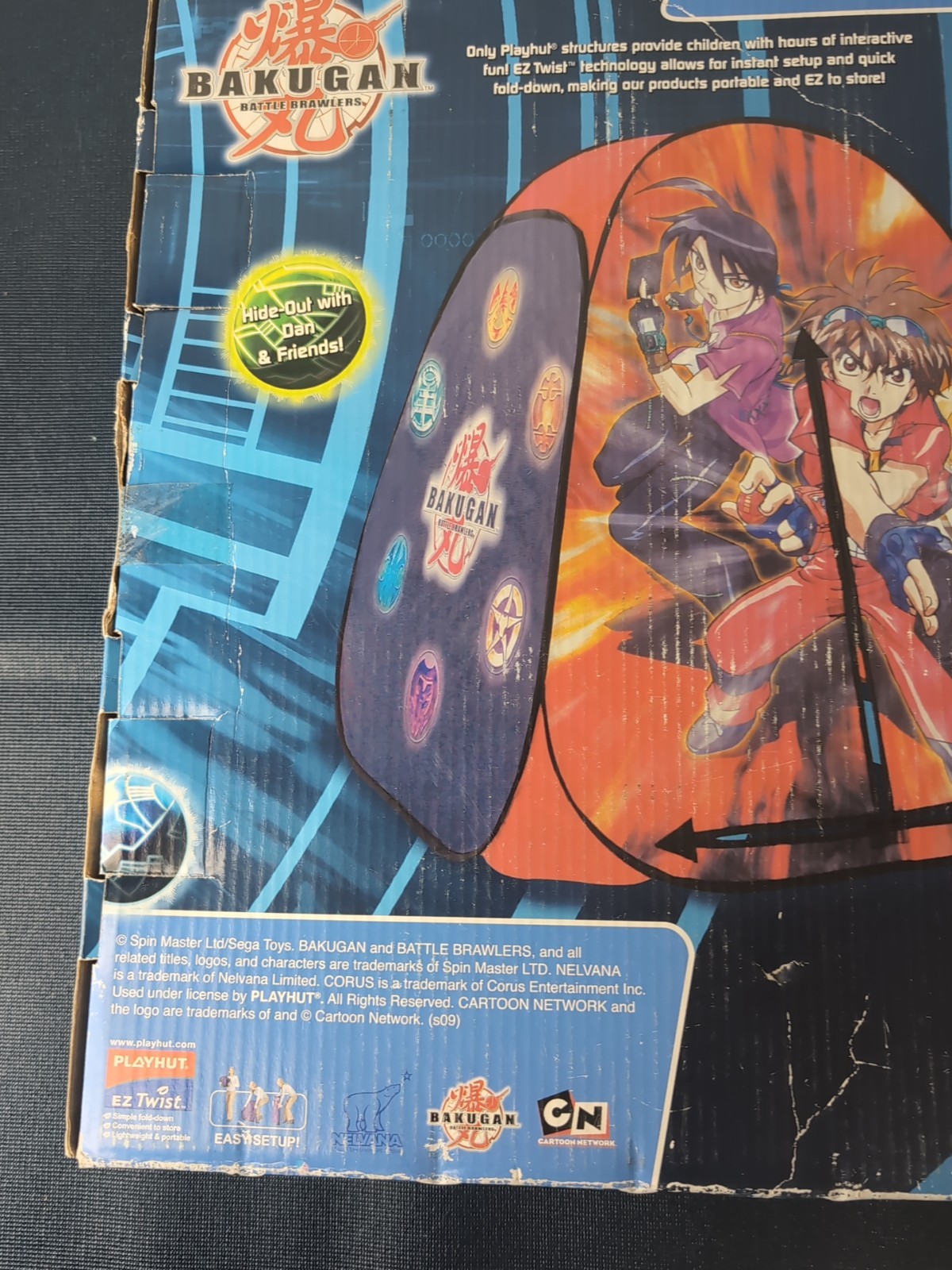 Play Hut BAKUGAN Classic Hideaway Twist N Fold Pop Up Tent