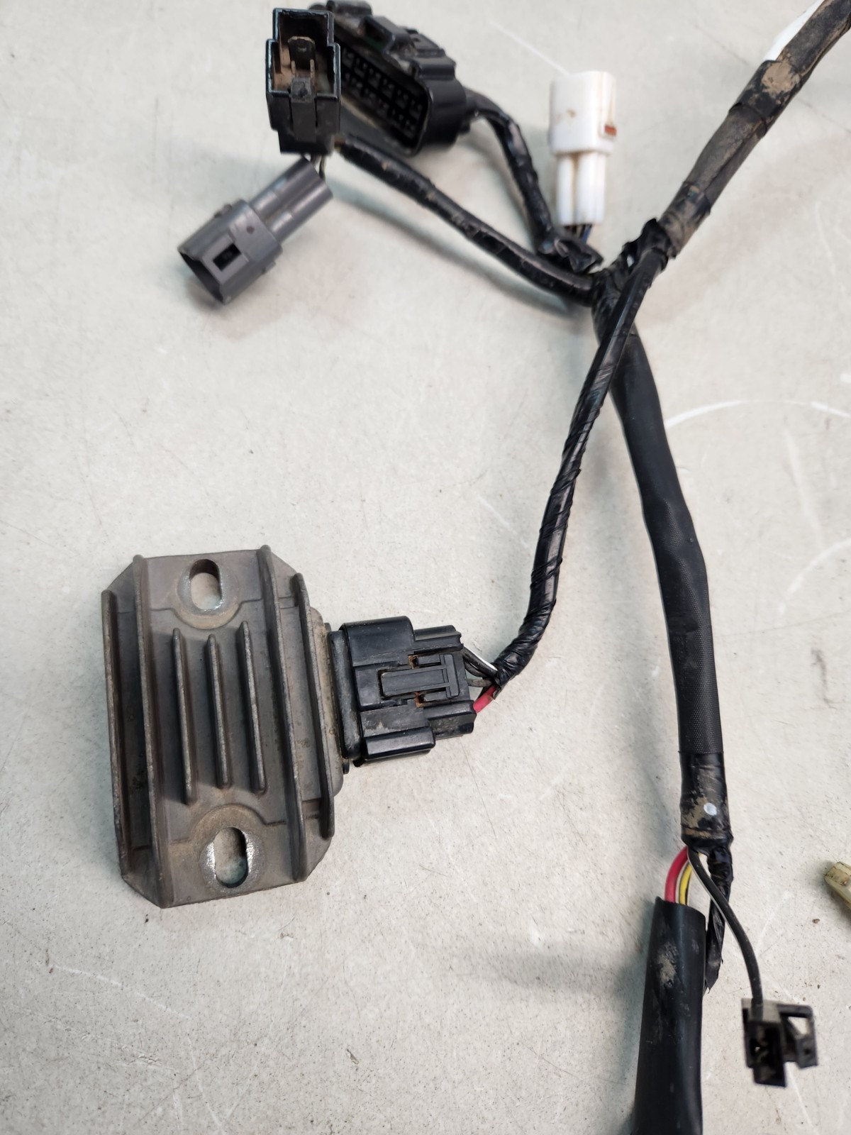 03-07 Suzuki LTZ400 ltz KFX DVX 400 main wire harness coil volage #1