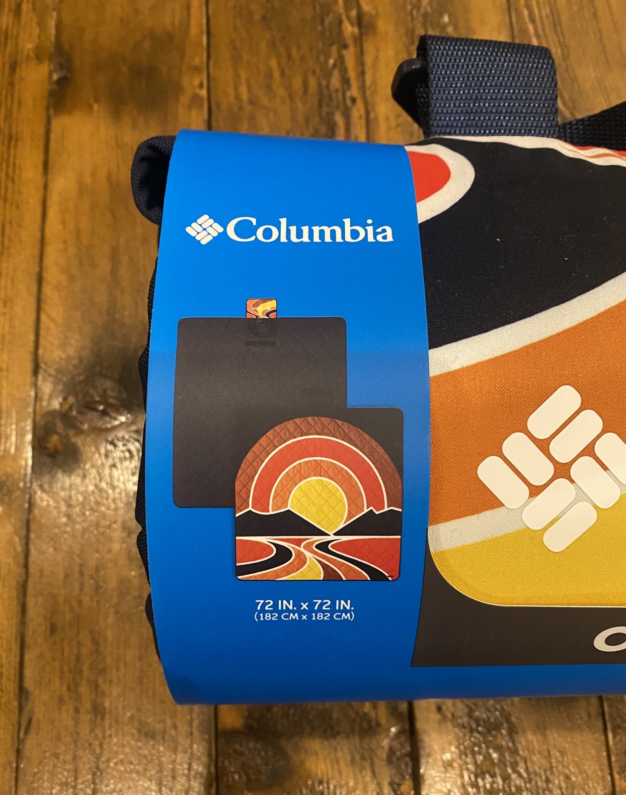 🤩Best Deal🧡 Columbia Outdoor Blanket ☀️ ⛰️ Sun Set Print! NEW with tags.