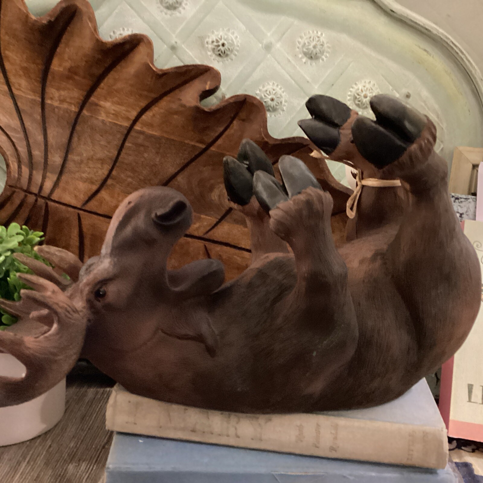 💥True Mischievous Moose Polyresin Wine Tabletop Bottle Holder Wine Lover Gift