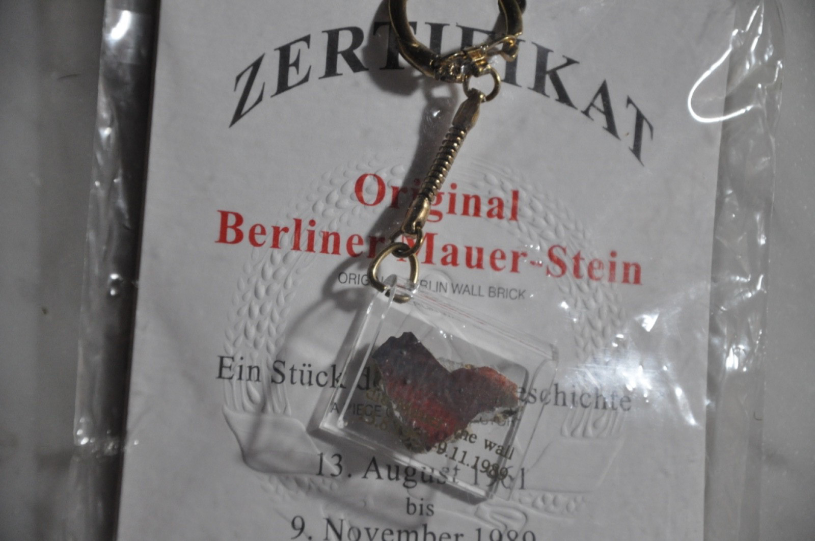 Piece Of The Berlin Wall Authentic Souvenir Keychain Die Mauer Germany