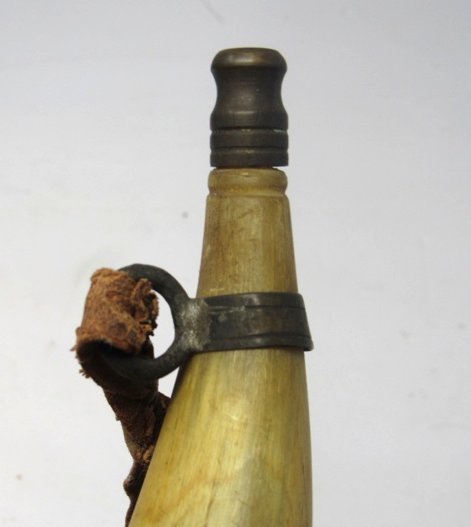 Antique Firearm Black Powder Horn Medal Cap with Crest Metal Muzzle Loader Rare