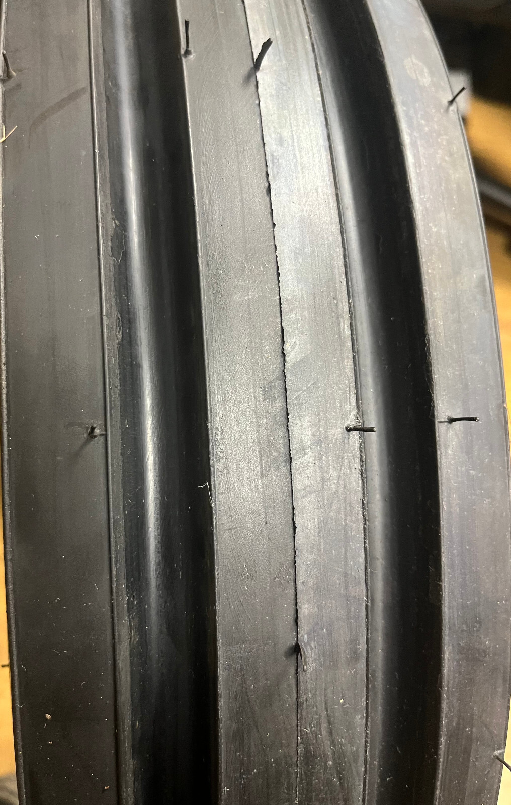 (2 -Tires w/Tube) ROAD CREW KNK35 5.50-16, 5.50X16 6 Ply 3 Rib Tractor Tires