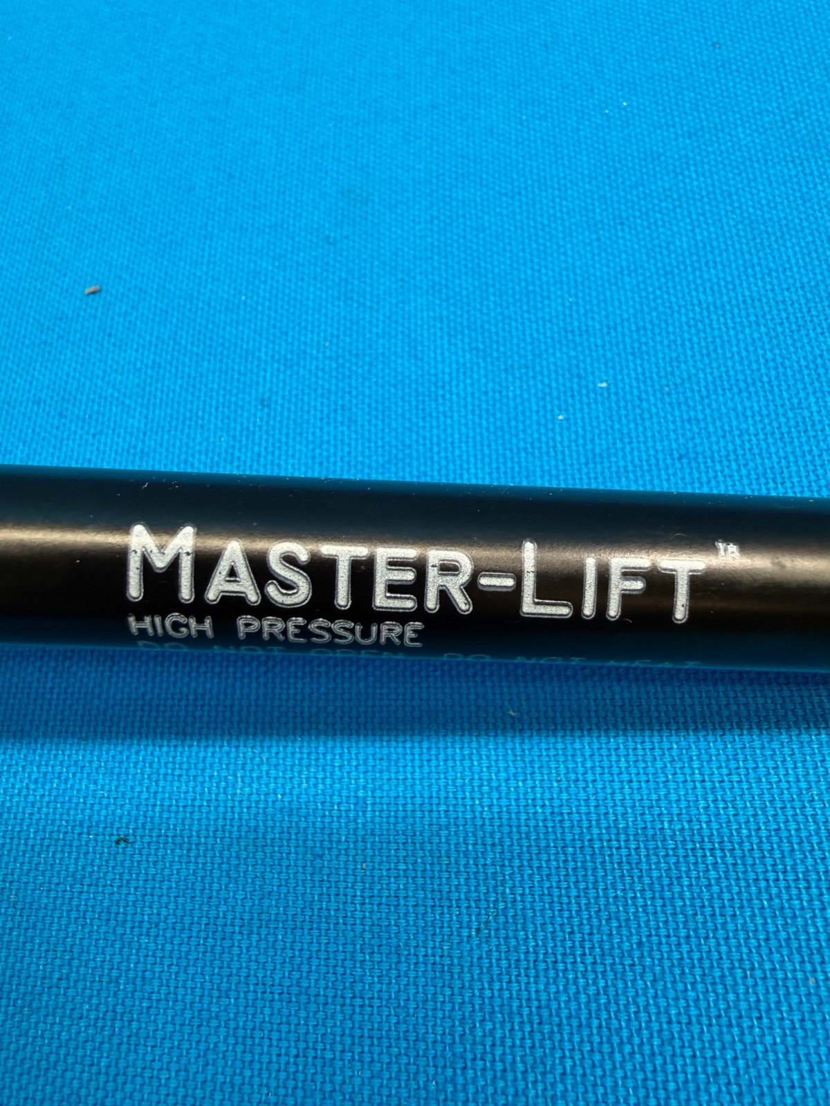 Set of 2 - Stabilus 7674QT Master-Lift High Pressure Liftgate Strut ML14-10