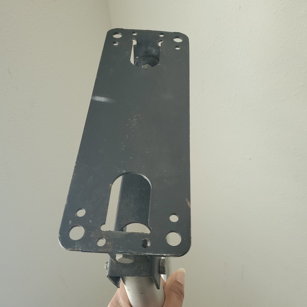 BOGEN MANFROTTO ADJUSTABLE ALUMINUM WALL MOUNTED BOOM ARM #3077