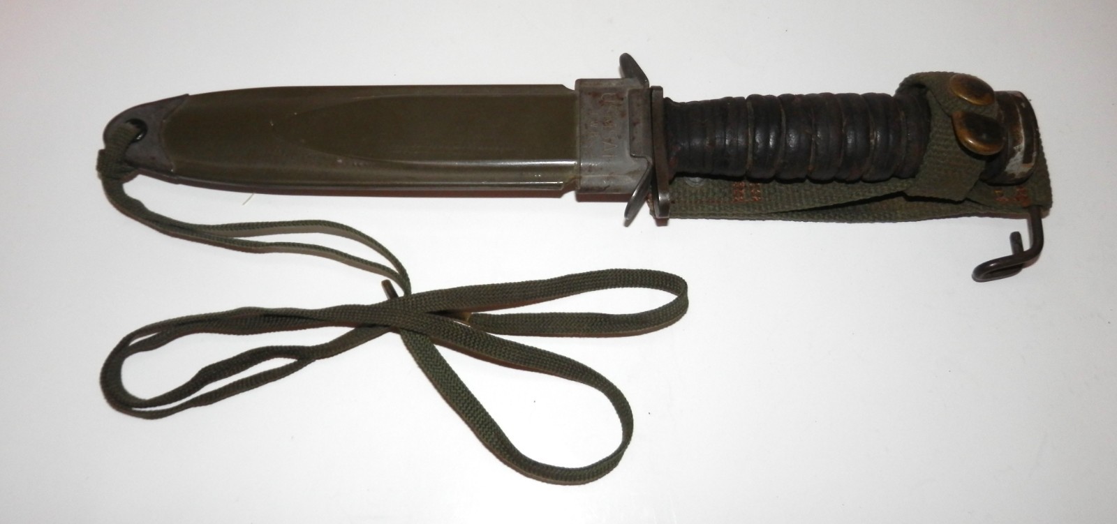 WWII US M IV Bayonet marked USM8A1 TWB with Sheath