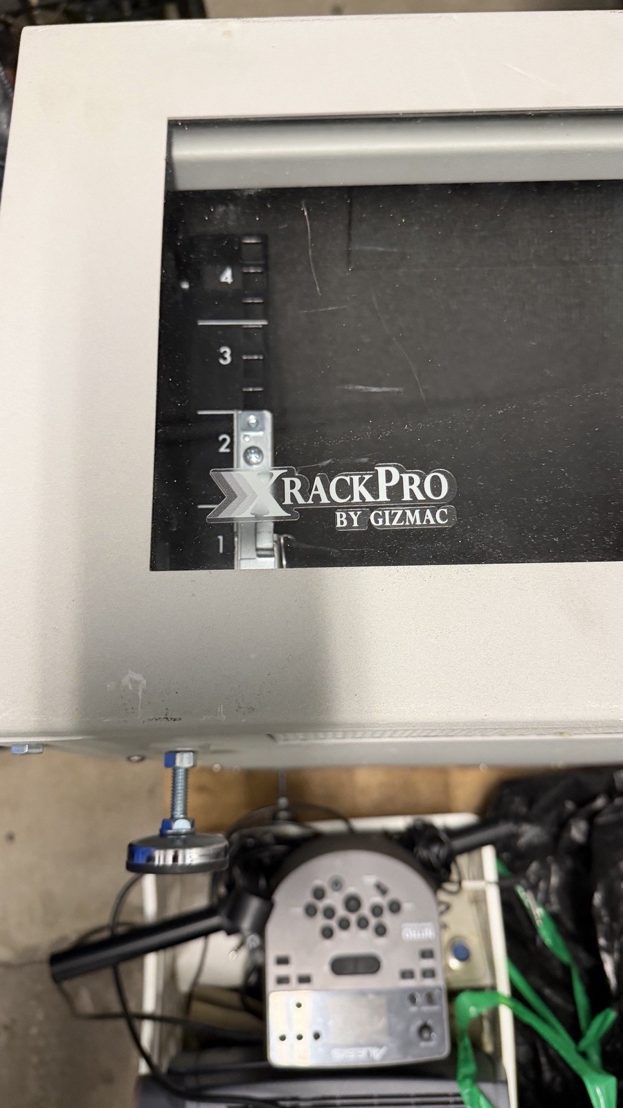 XRackPro by Gizmac Server Network Rack Cabinet Locking Glass Door w/Fan