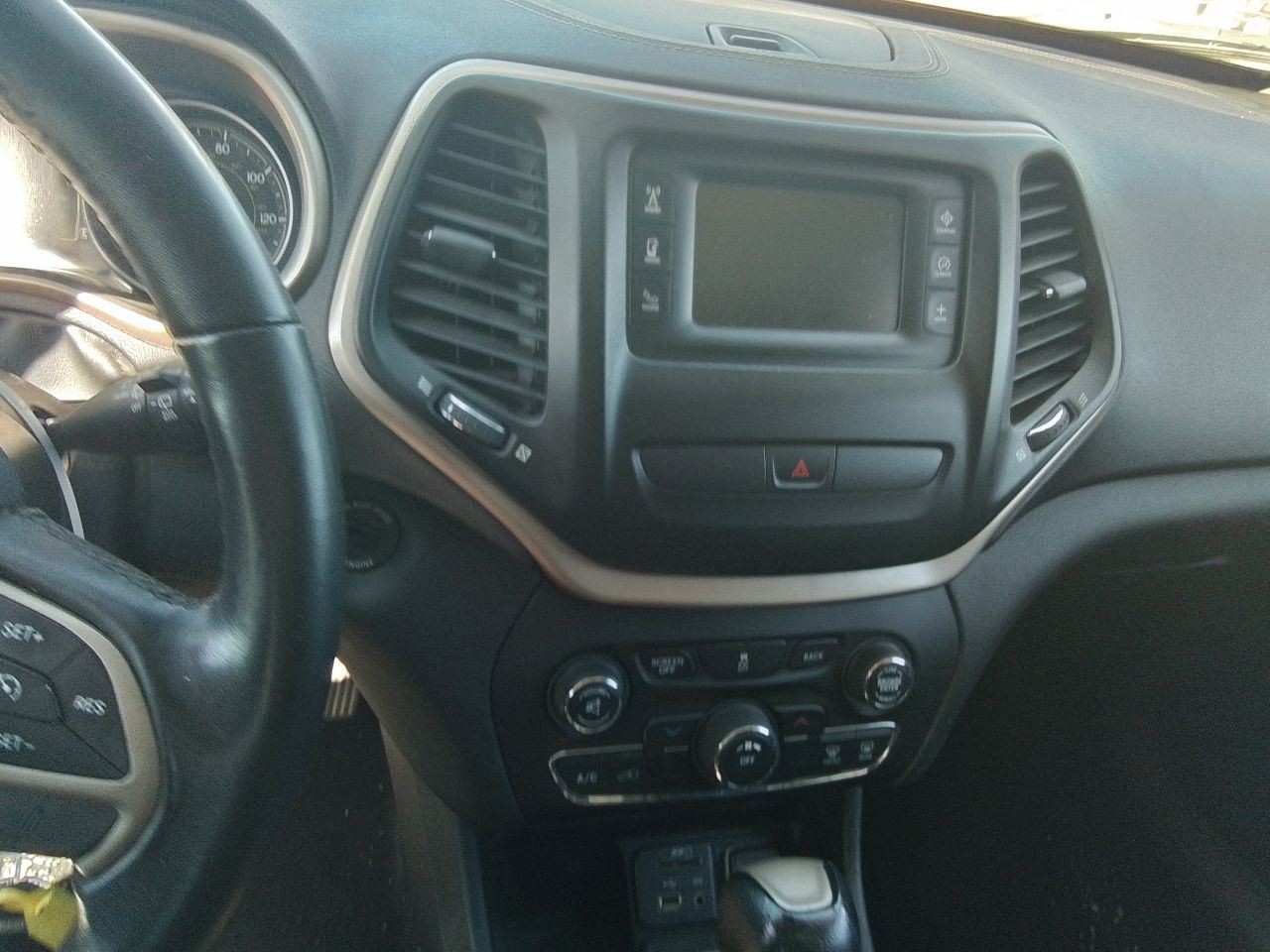 2015 Jeep Cherokee Radio Receiver 5" Display Screen w/o Satellite Radio