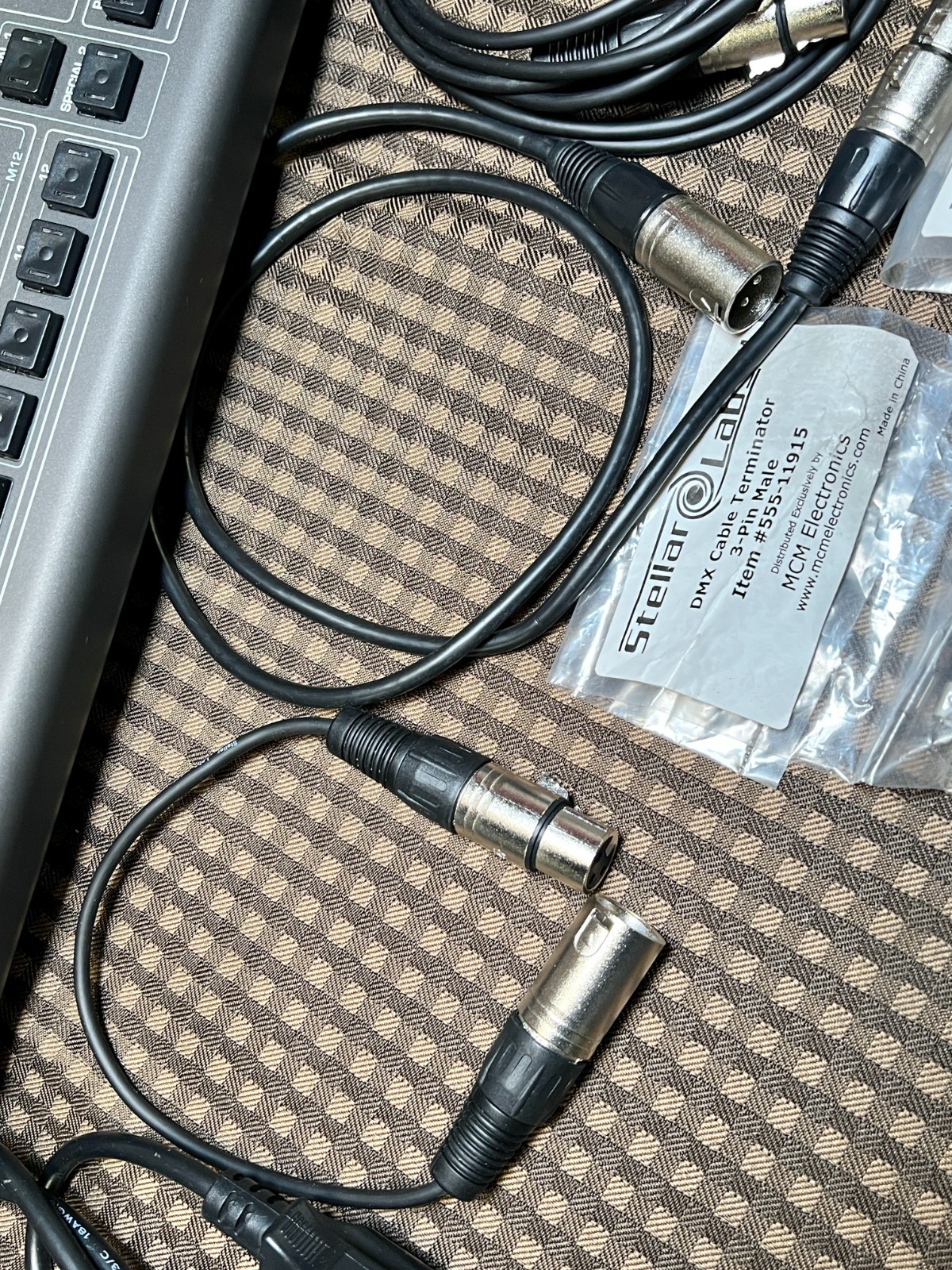 Behringer Eurolight LC2412 Professional 24 Channel DMX Lighting Console + Cables