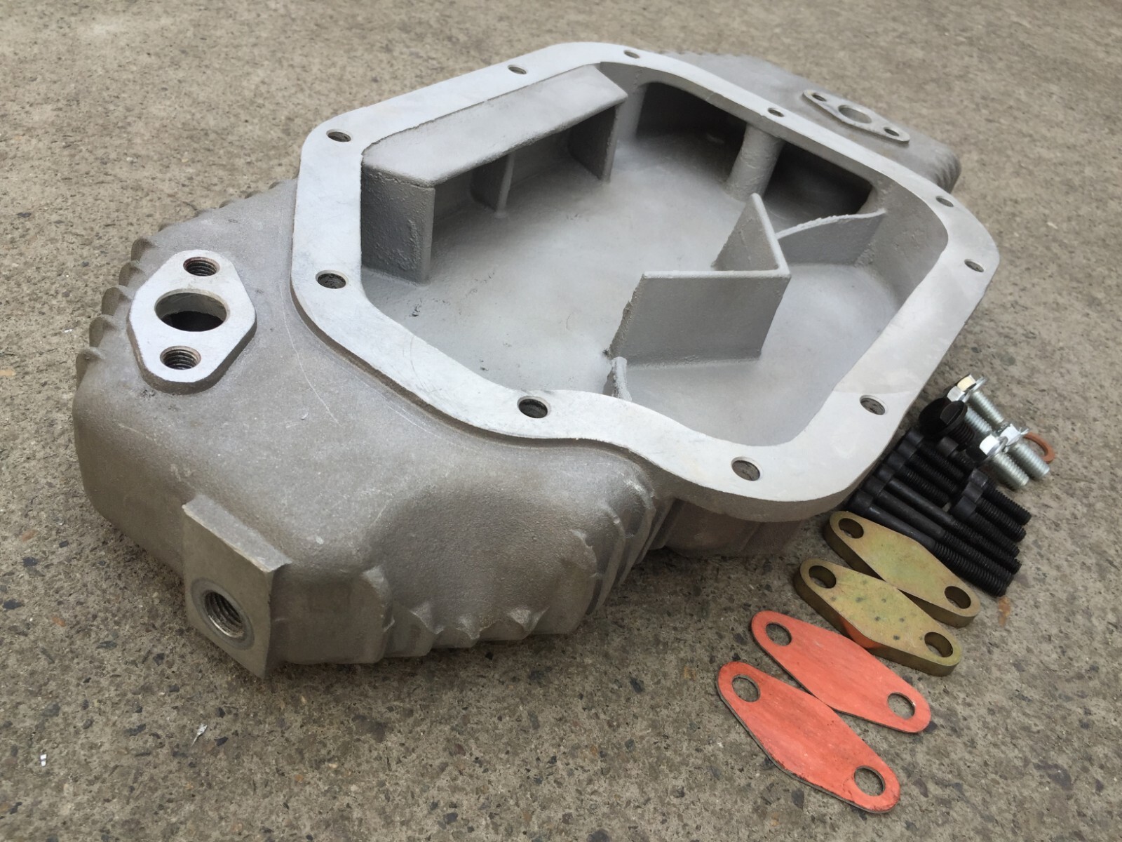 Cast Aluminum Oil Pan for 03-06 Nissan 350Z Z33 Infinite G35 VQ35DE 3.5L