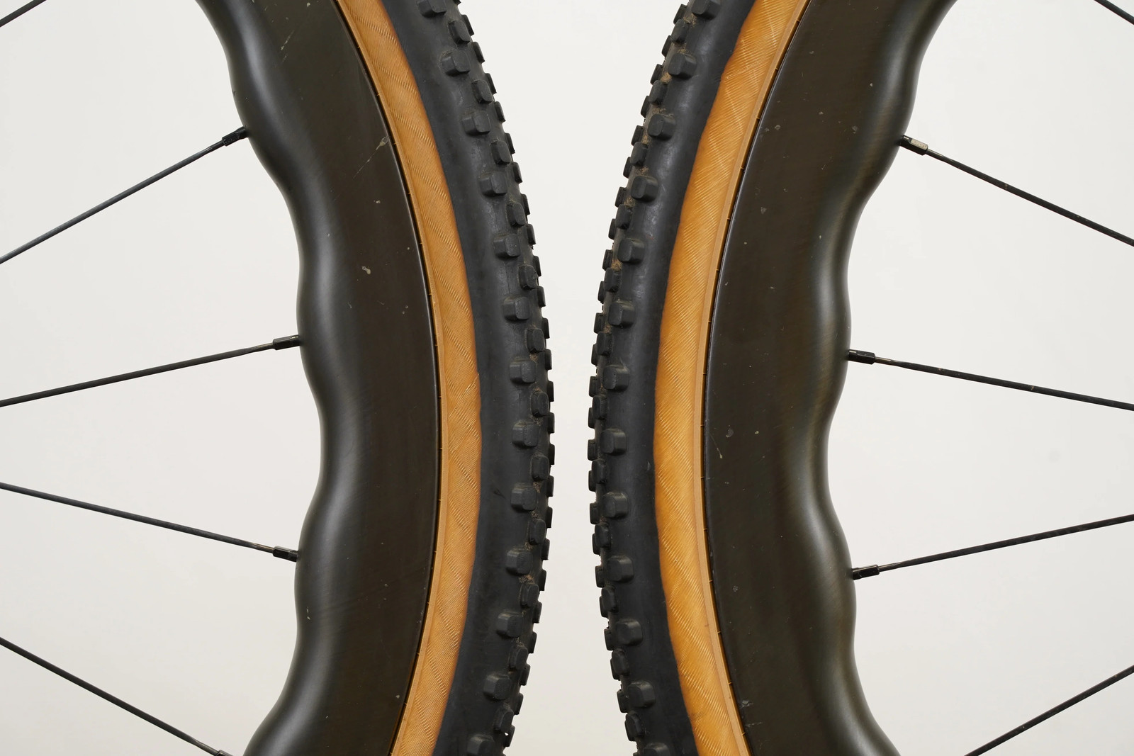 Princeton CarbonWorks Grit 4540 White Industries CLD Tubeless Carbon Disc