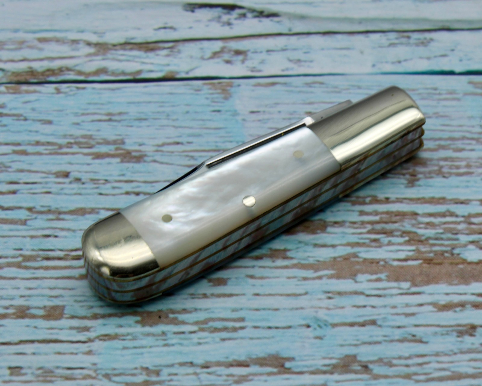 1982-1994 Fightn' Rooster Frank Buster 2.5" Pearl Trapper