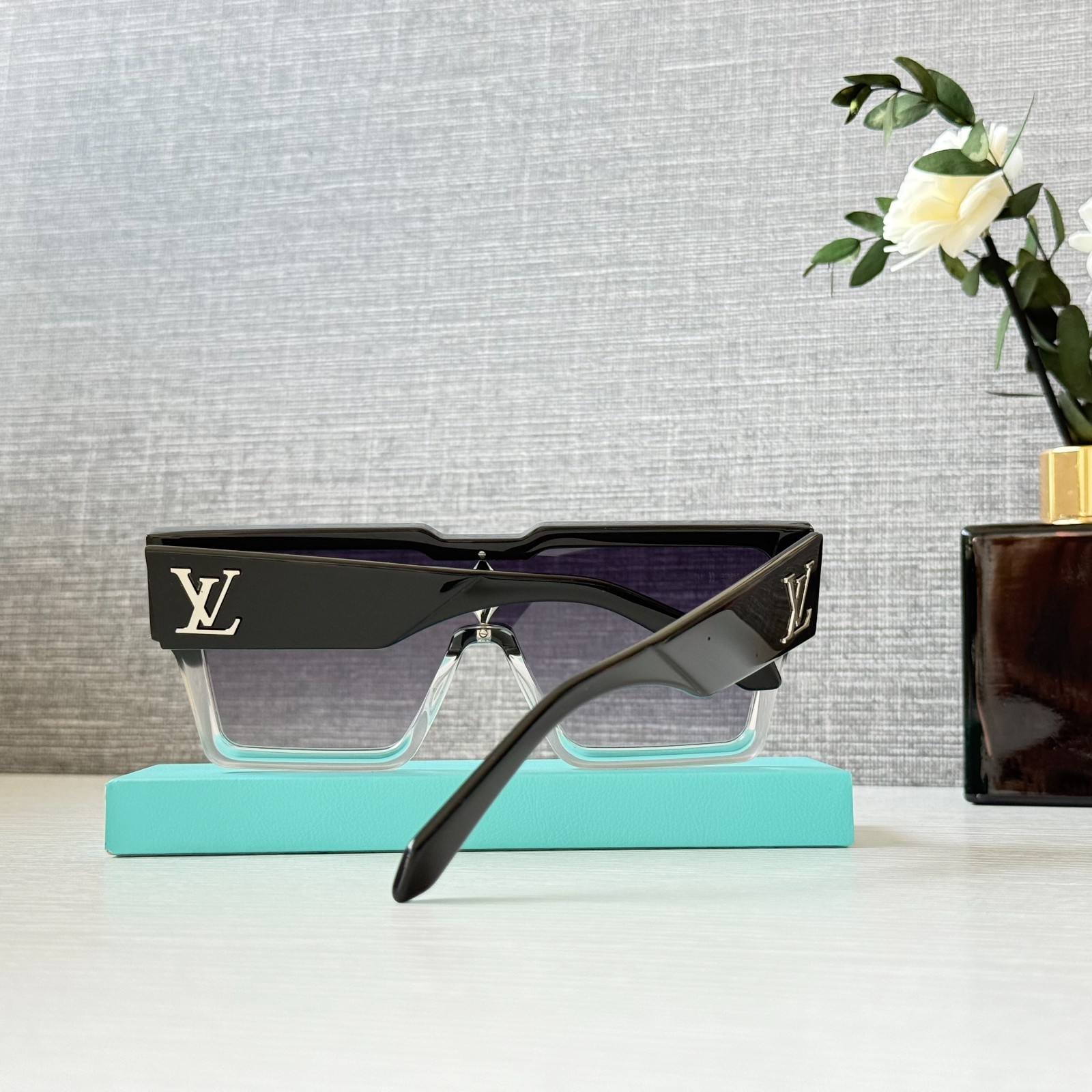 Louis Vuitton Z1736W Cyclone Sunglasses Black Swarovski Crystal