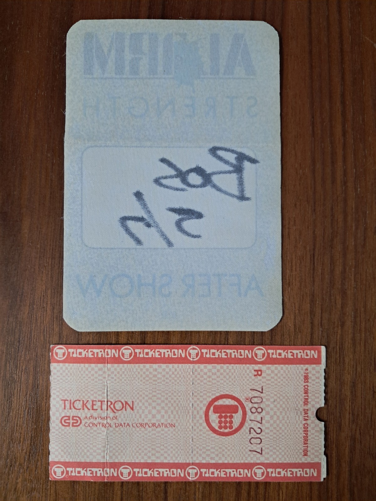 The Alarm Full Band Signed Autographed LP W/Pass and Ticket Boston Vinyl Album