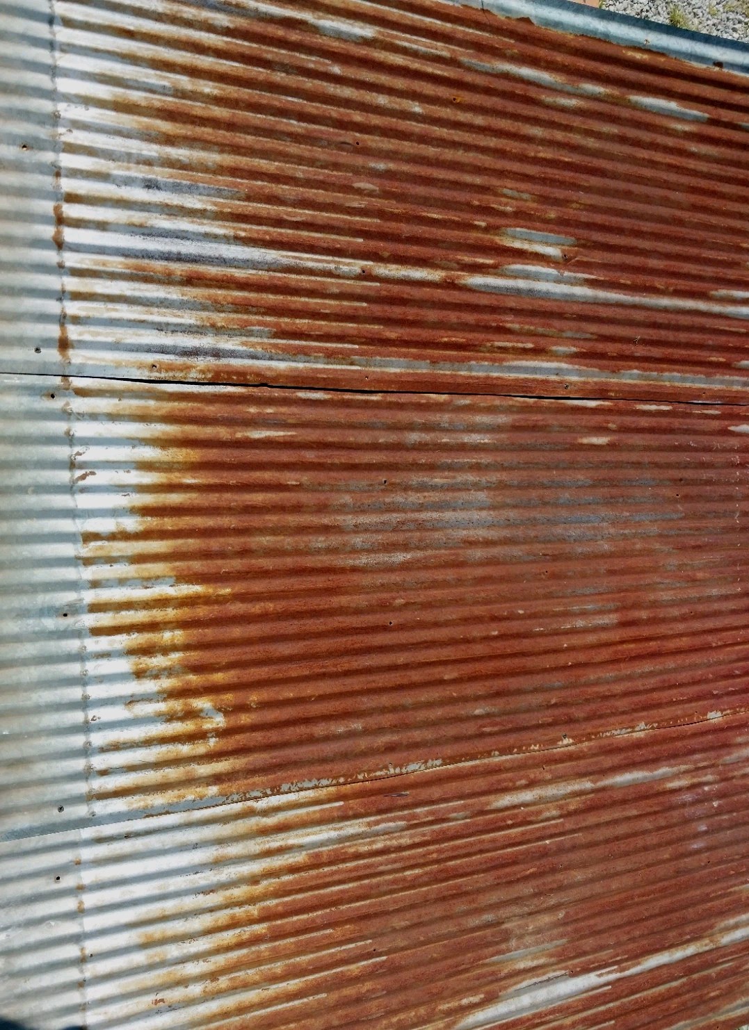 (30 sq.ft.) 5 pcs 3' x 2' RECLAIMED CORRUGATED BARN ROOFING TIN