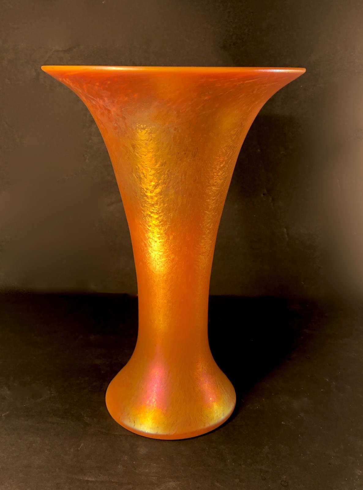 VTG Lundberg Studios 1992 Gold Iridescent Luster Art Glass Vase Numbered 072865