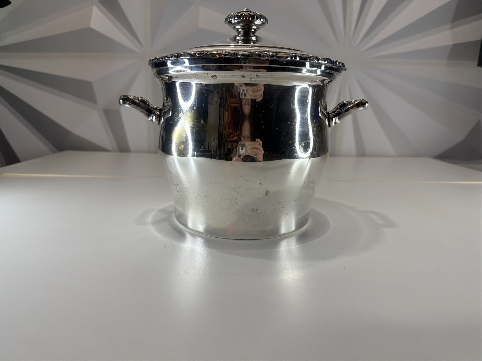 Vintage International Silverplate Countess Covered Ice Bucket – Ornate Floral