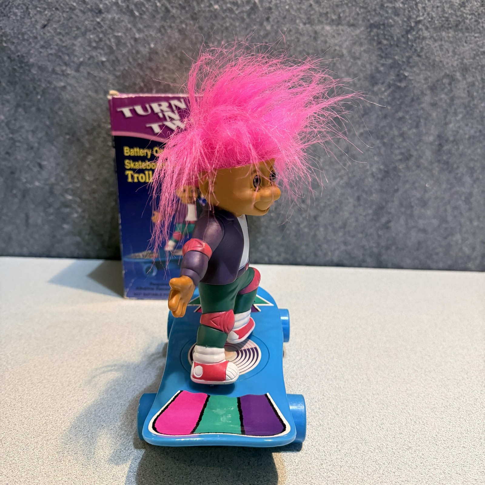 Vintage Russ Berrie Turn 'N Twist Battery Operated Skateboarding Troll 8080